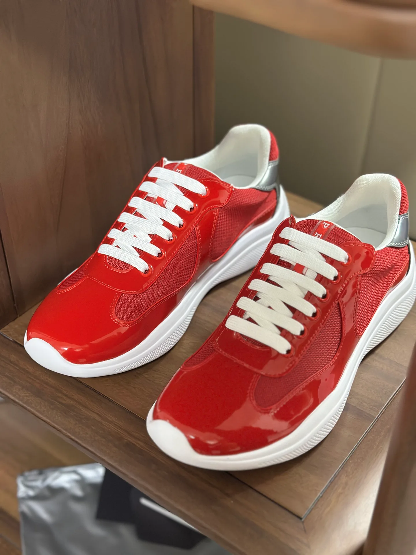 Кроссовки Мужские Prada 18262258