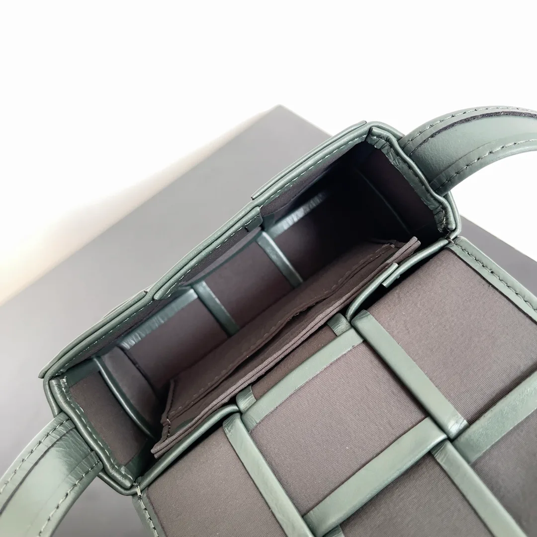 Клатчи Женские Bottega Veneta 11710114