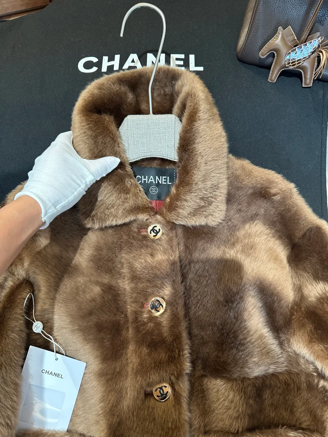 Кожаные Куртки И Дублёнки Женские Chanel 18040597