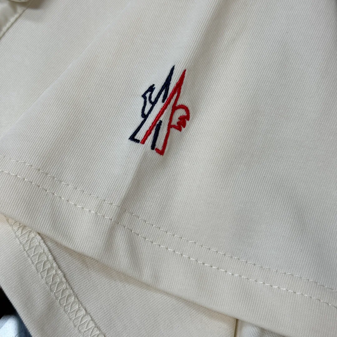 Футболки Женские Moncler 11668082