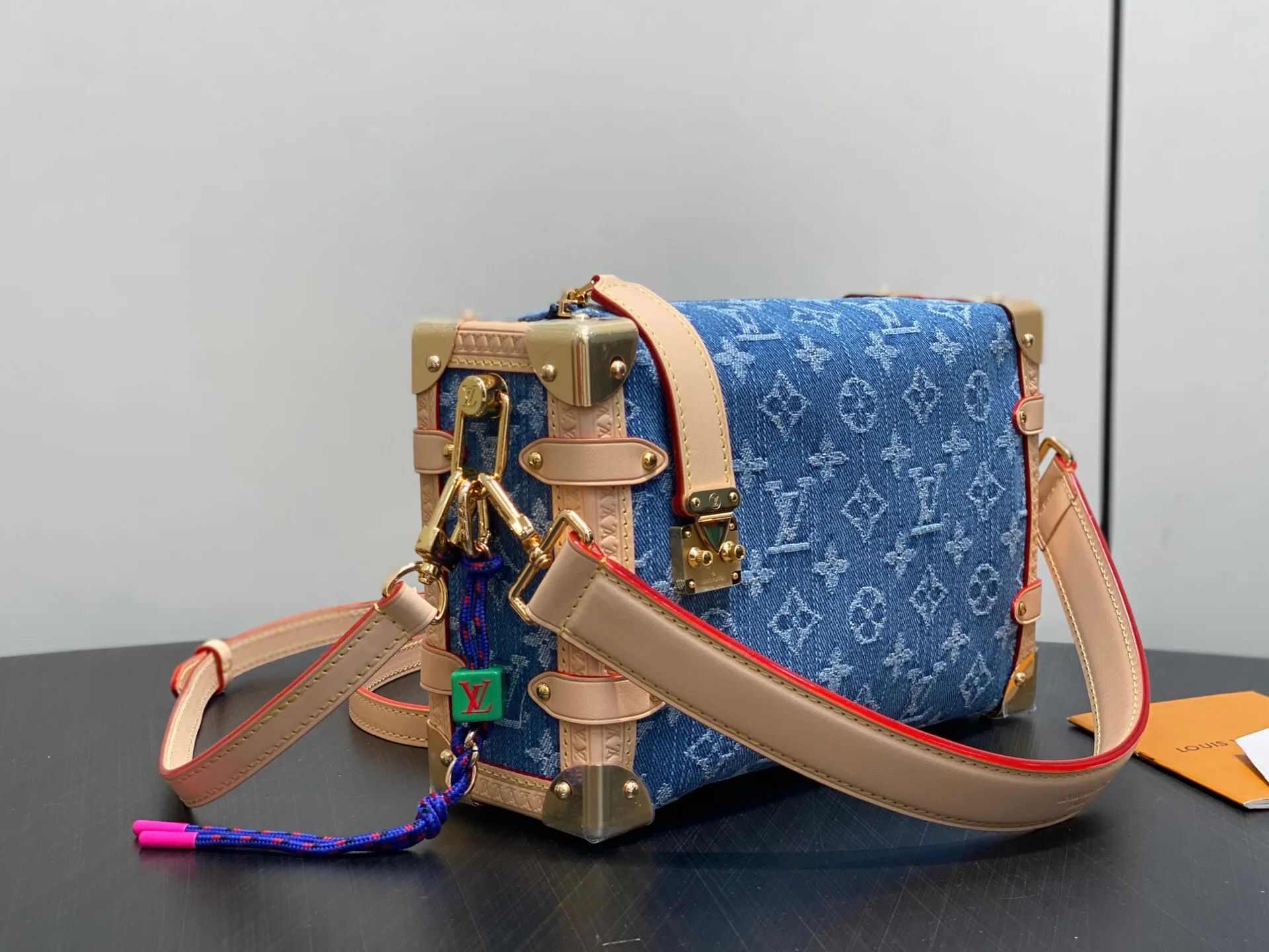 Классические Сумки Женские Louis Vuitton 13333540