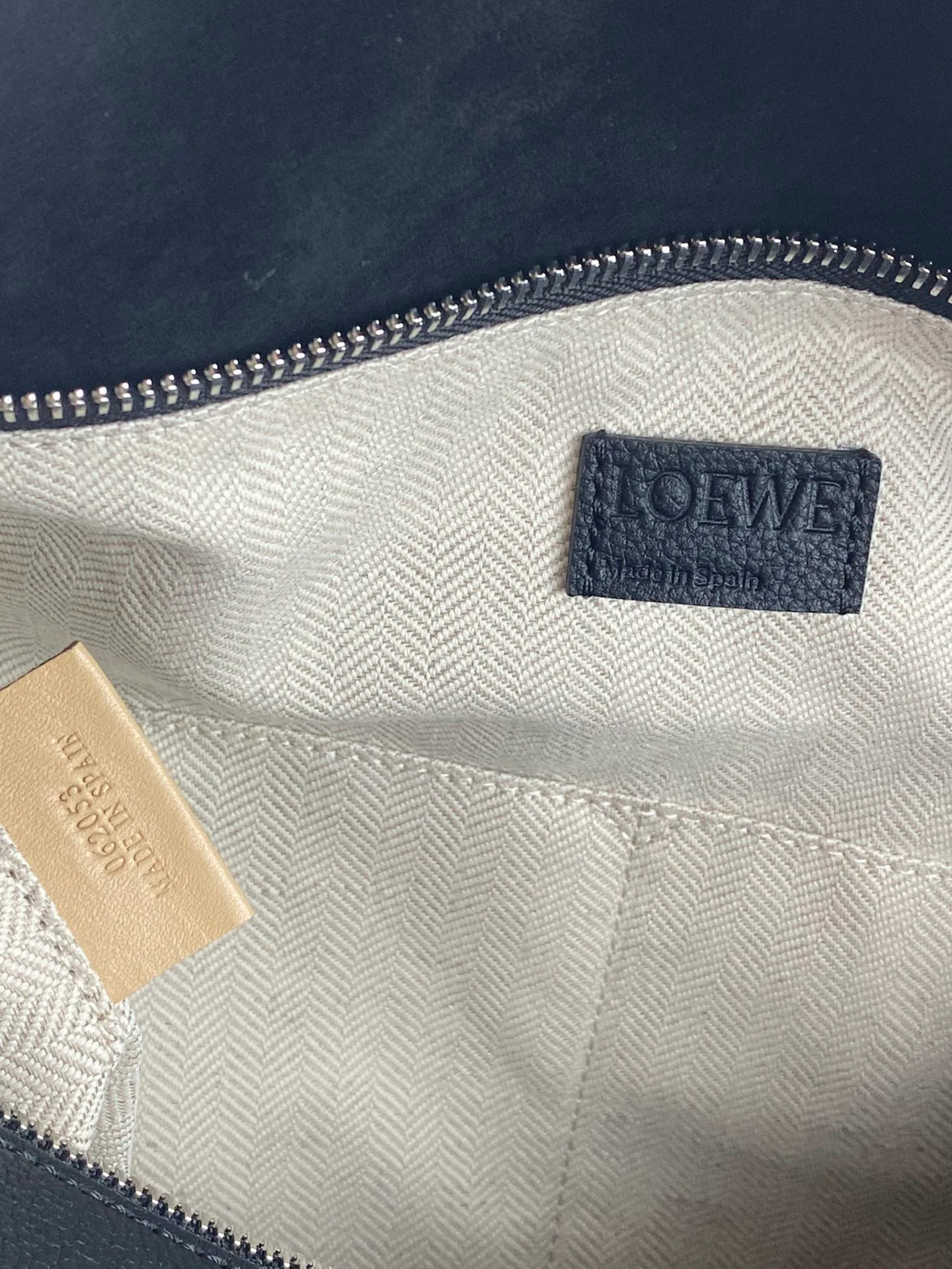 Классические Сумки Женские Loewe 18177572