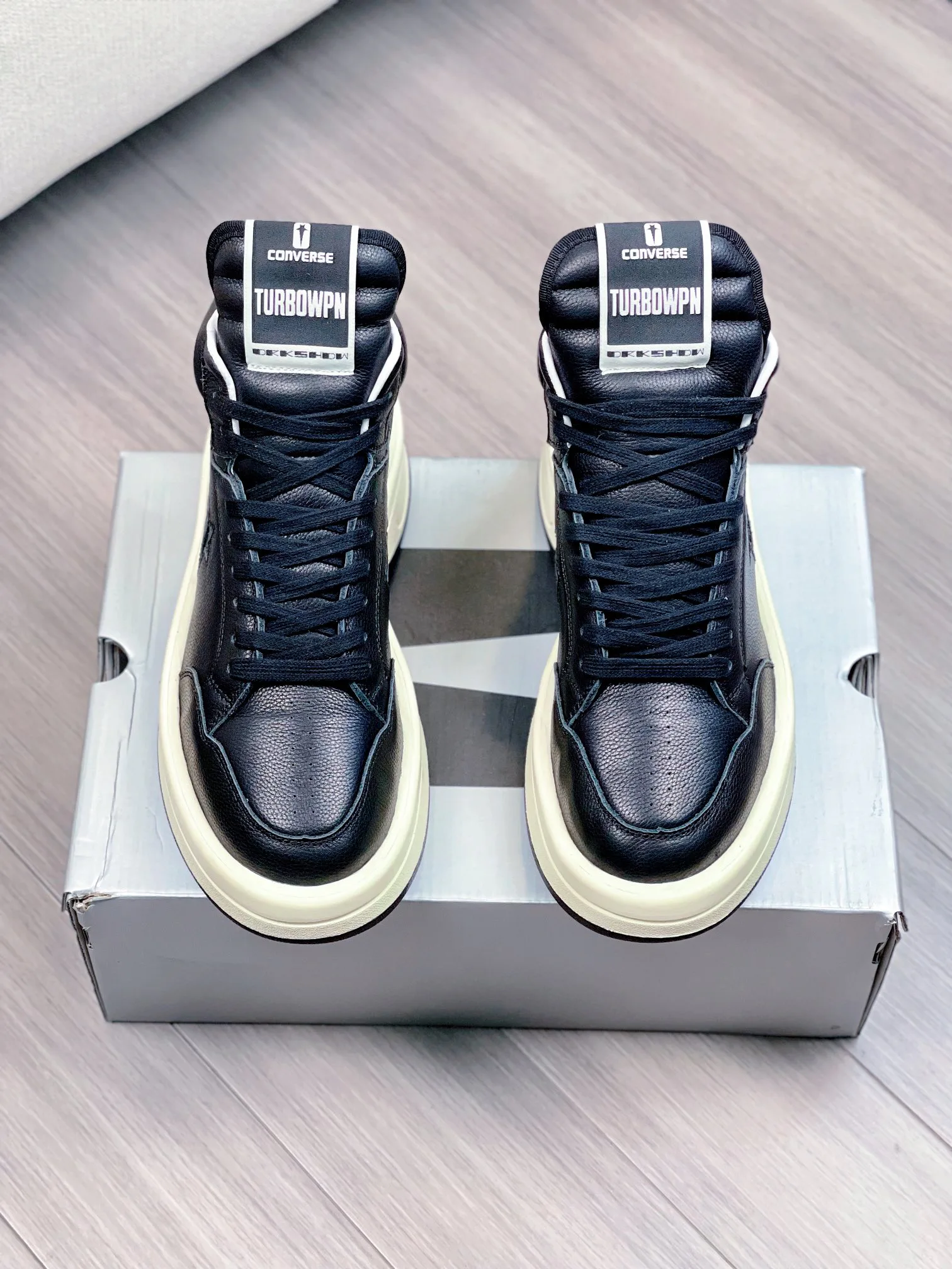 Кроссовки Женские Converse 6717