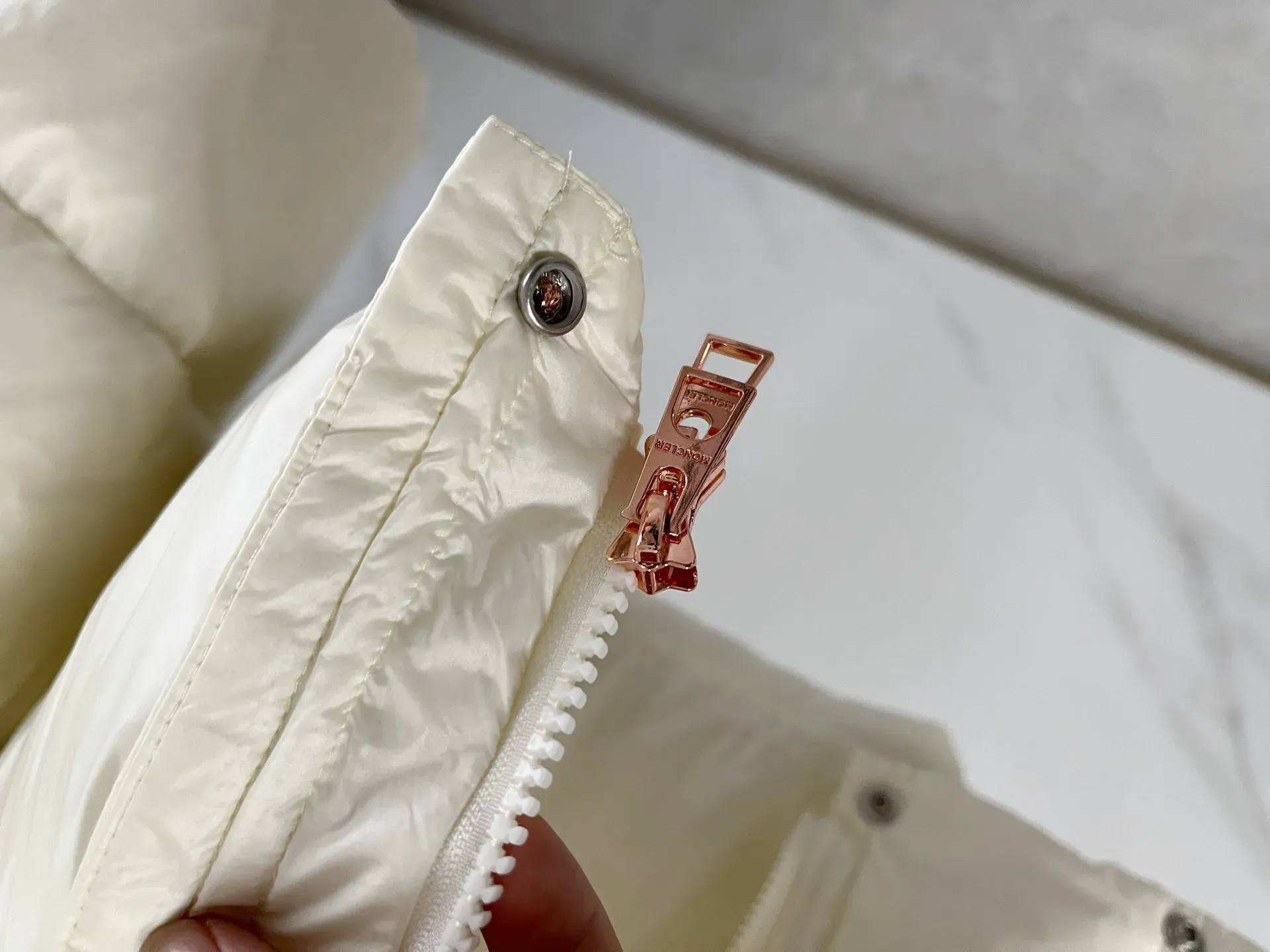 Куртки И Пуховики Мужские Moncler 291660