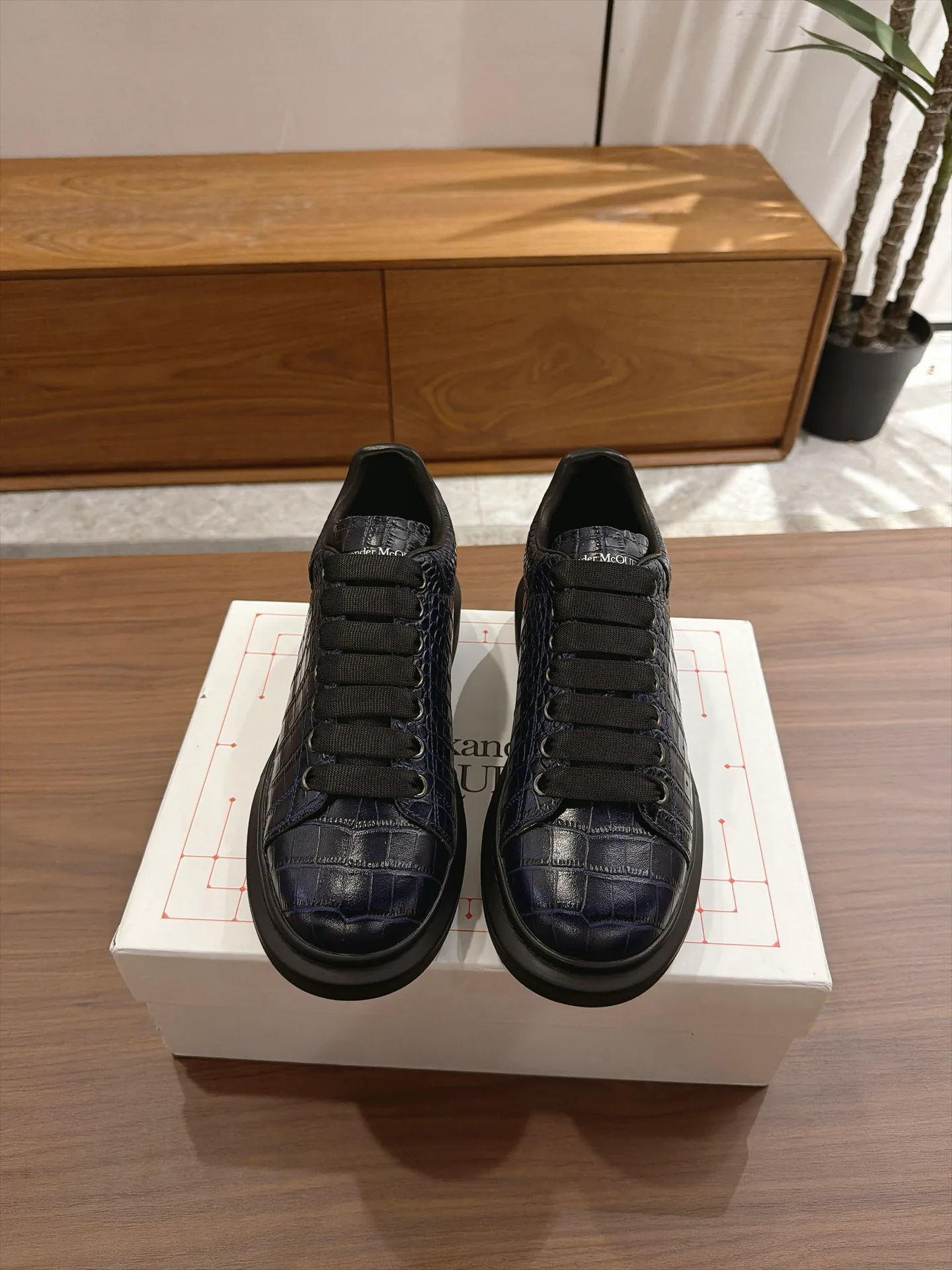 Кроссовки Женские Alexander Mcqueen 18159797