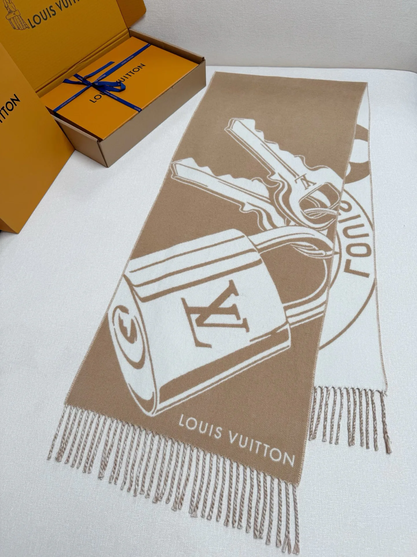 Шарфы Louis Vuitton 5551593