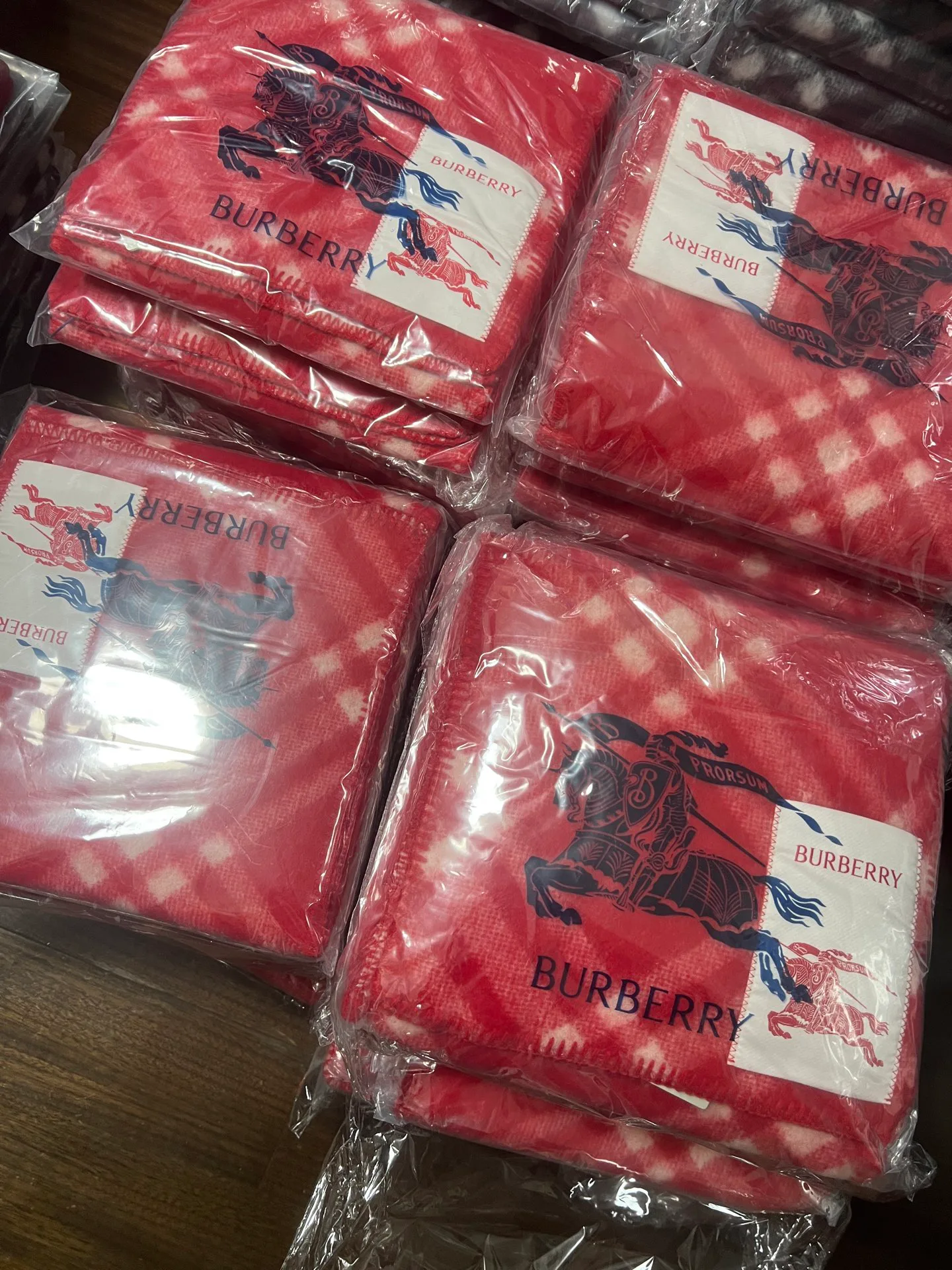 Шарфы Burberry 1333693