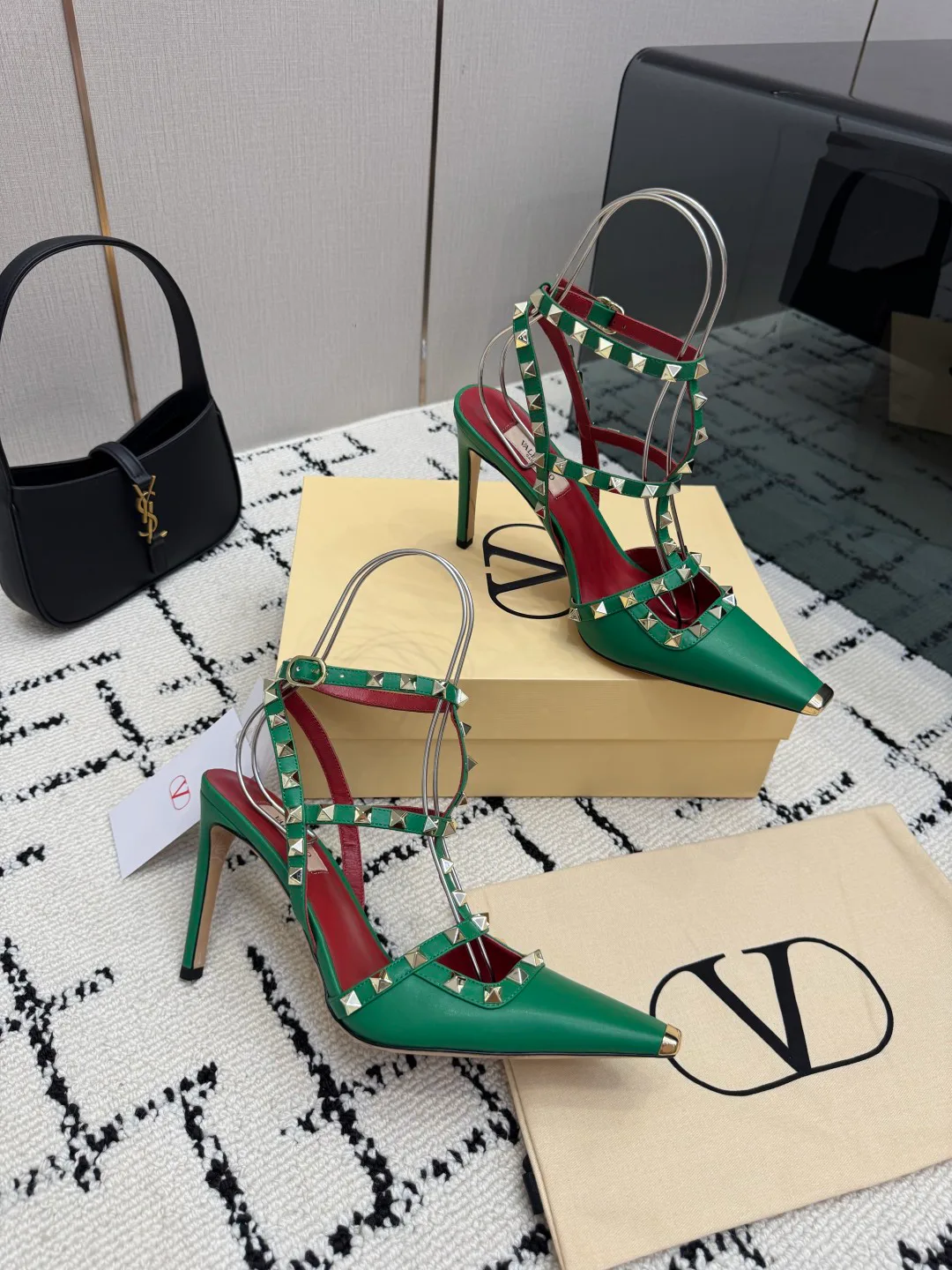 Босоножки Женские Valentino 17594489