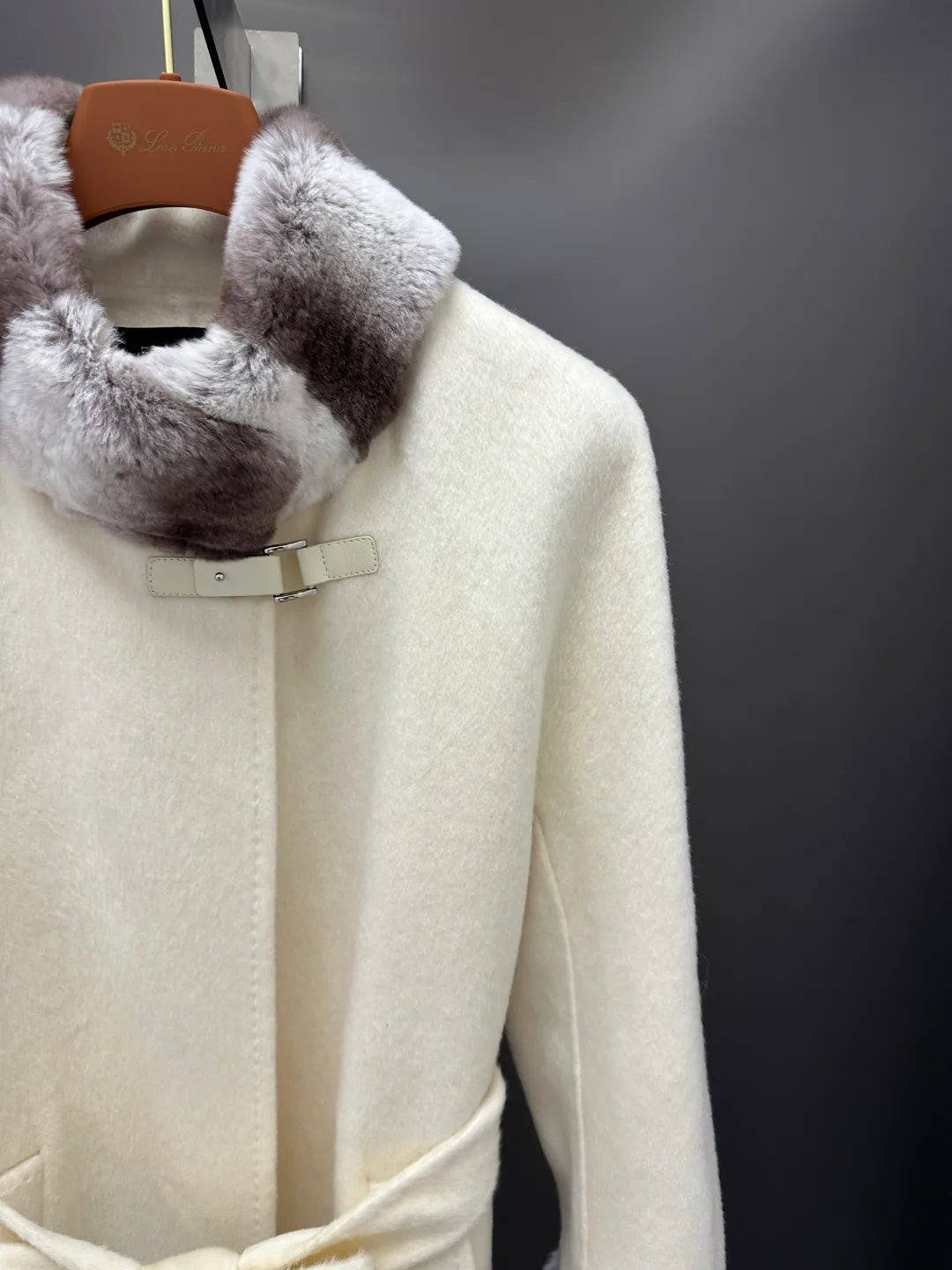 Пальто Женские Loro Piana 18226714