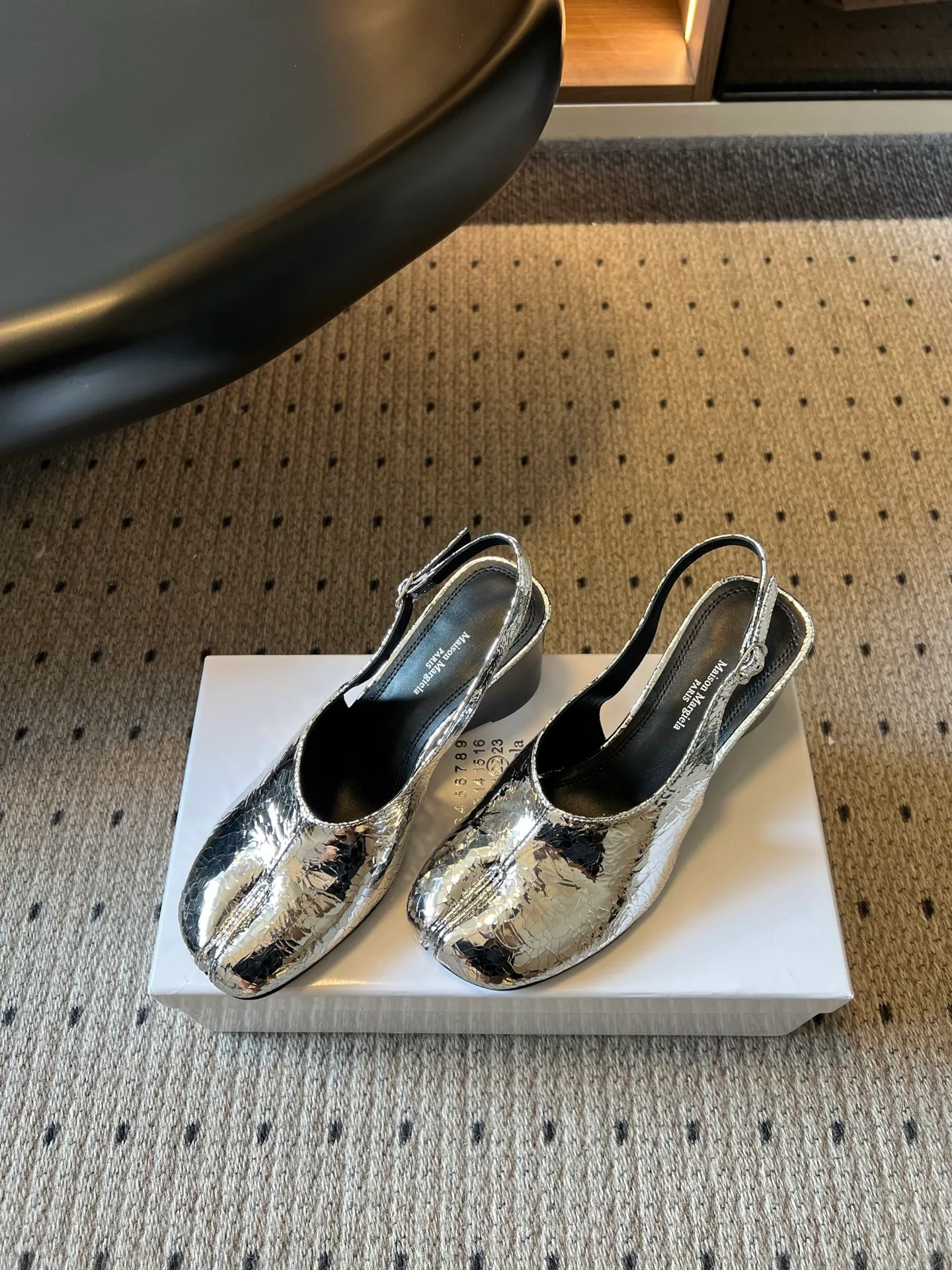 Босоножки Женские Maison Margiela 18121054
