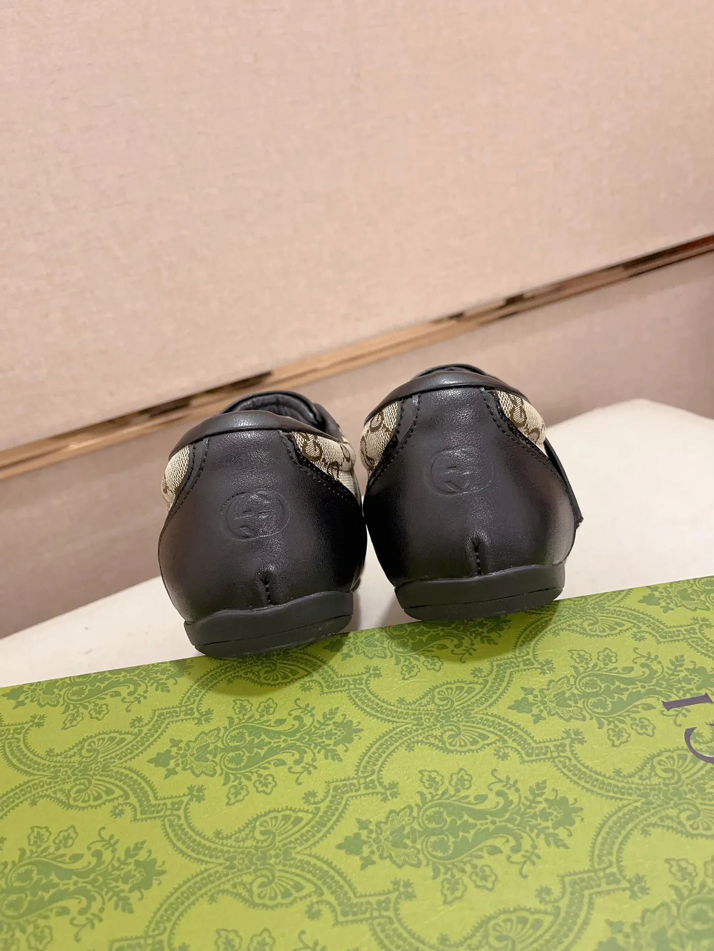 Кроссовки Мужские Gucci 1062345