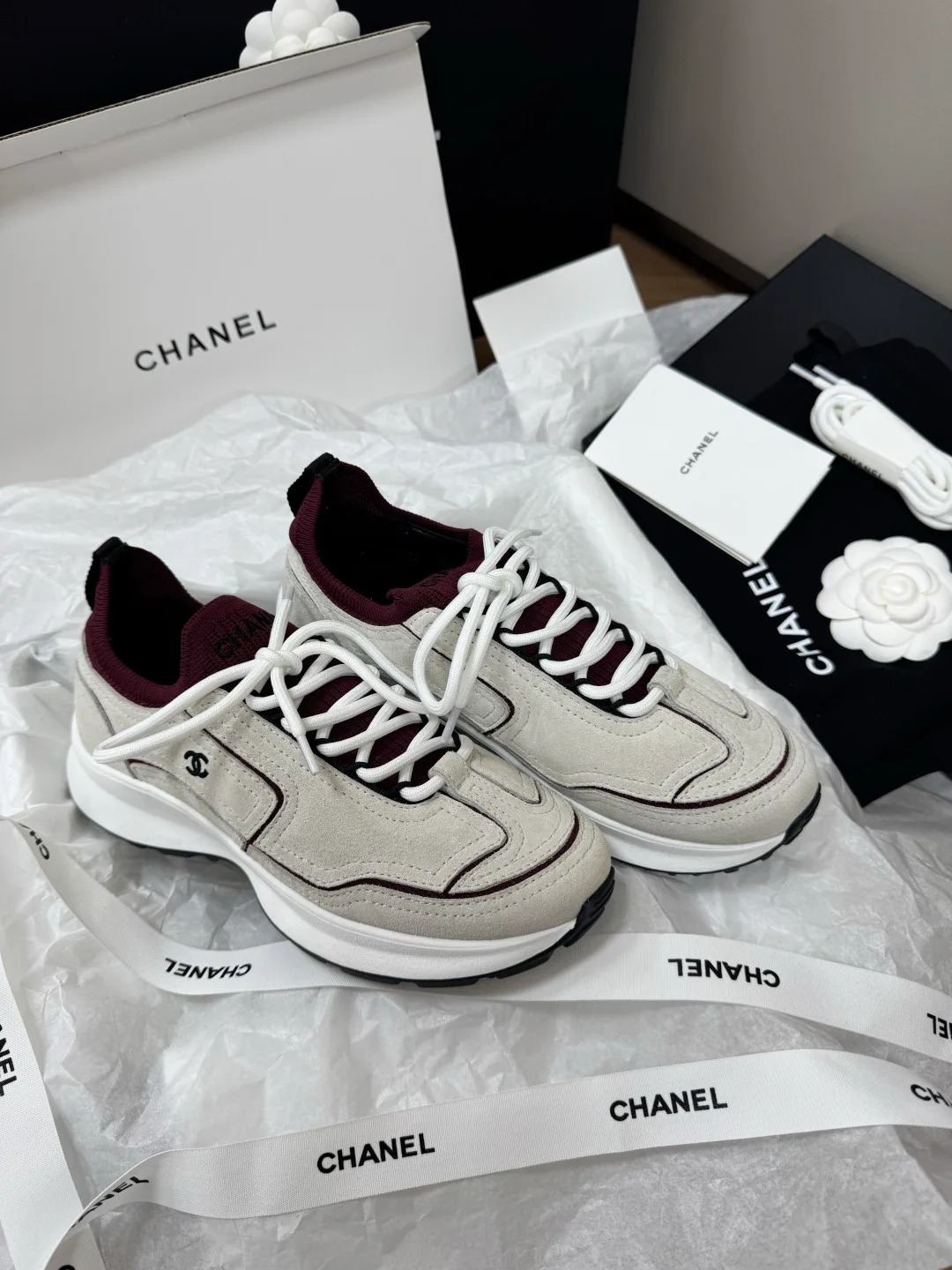 Кроссовки Женские Chanel 17418279