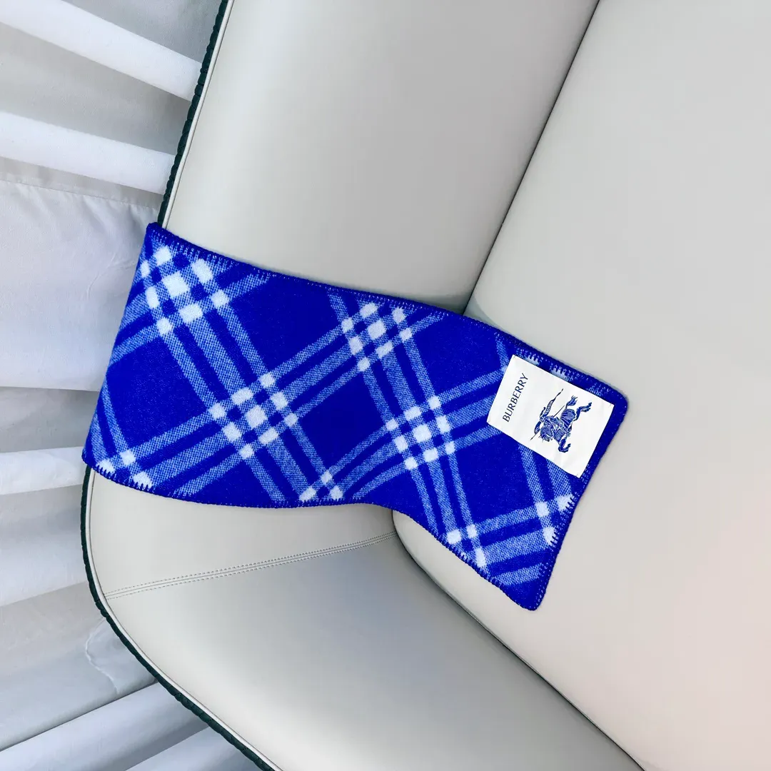 Шарфы Burberry 3856