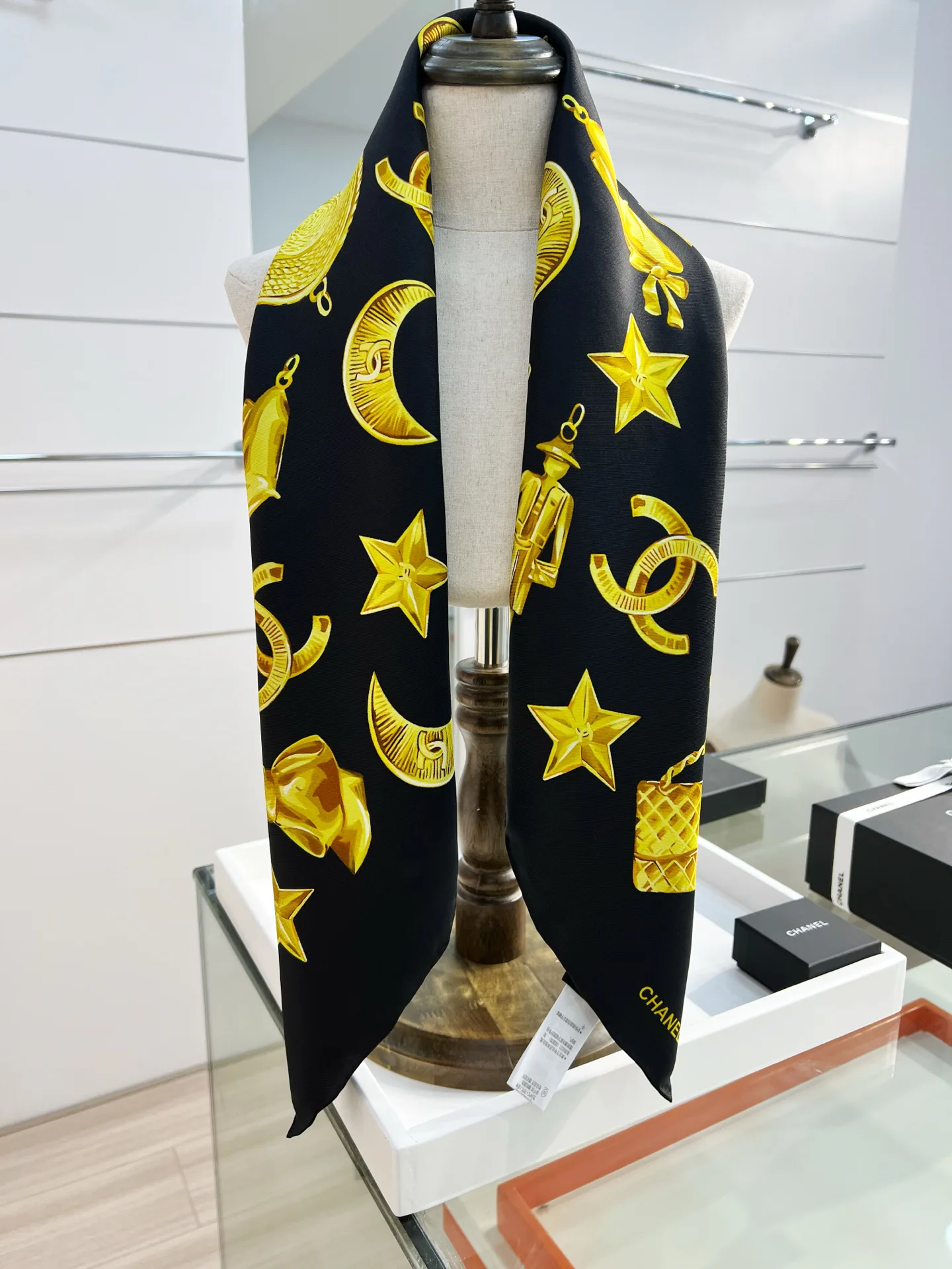 Платки Chanel 5024059