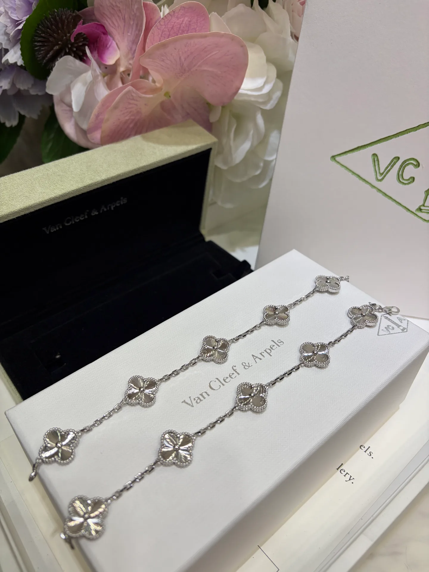 Бижутерия Van Cleef & Arpels 4971375