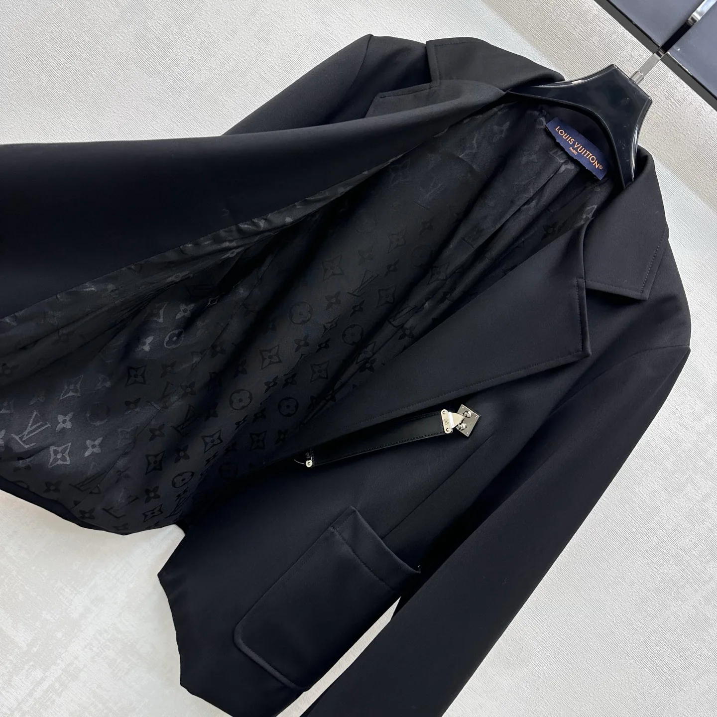 Жакеты Женские Louis Vuitton 18279106
