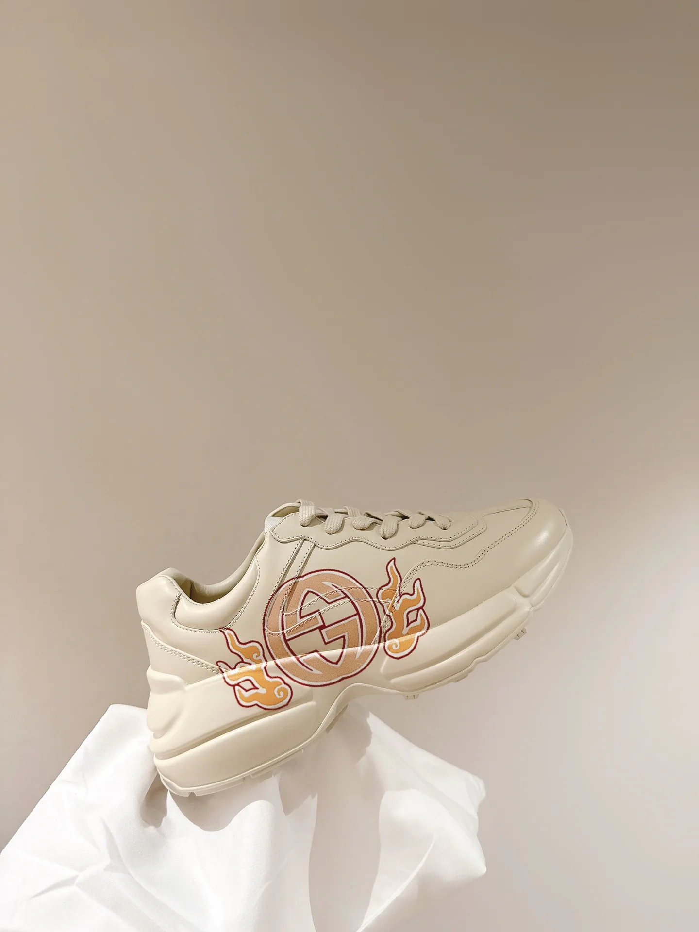 Кроссовки Женские Gucci 10199635