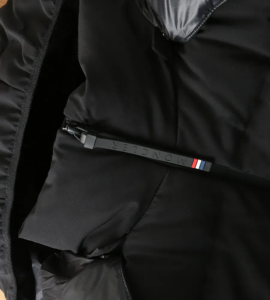 Куртки И Пуховики Мужские Moncler 915025