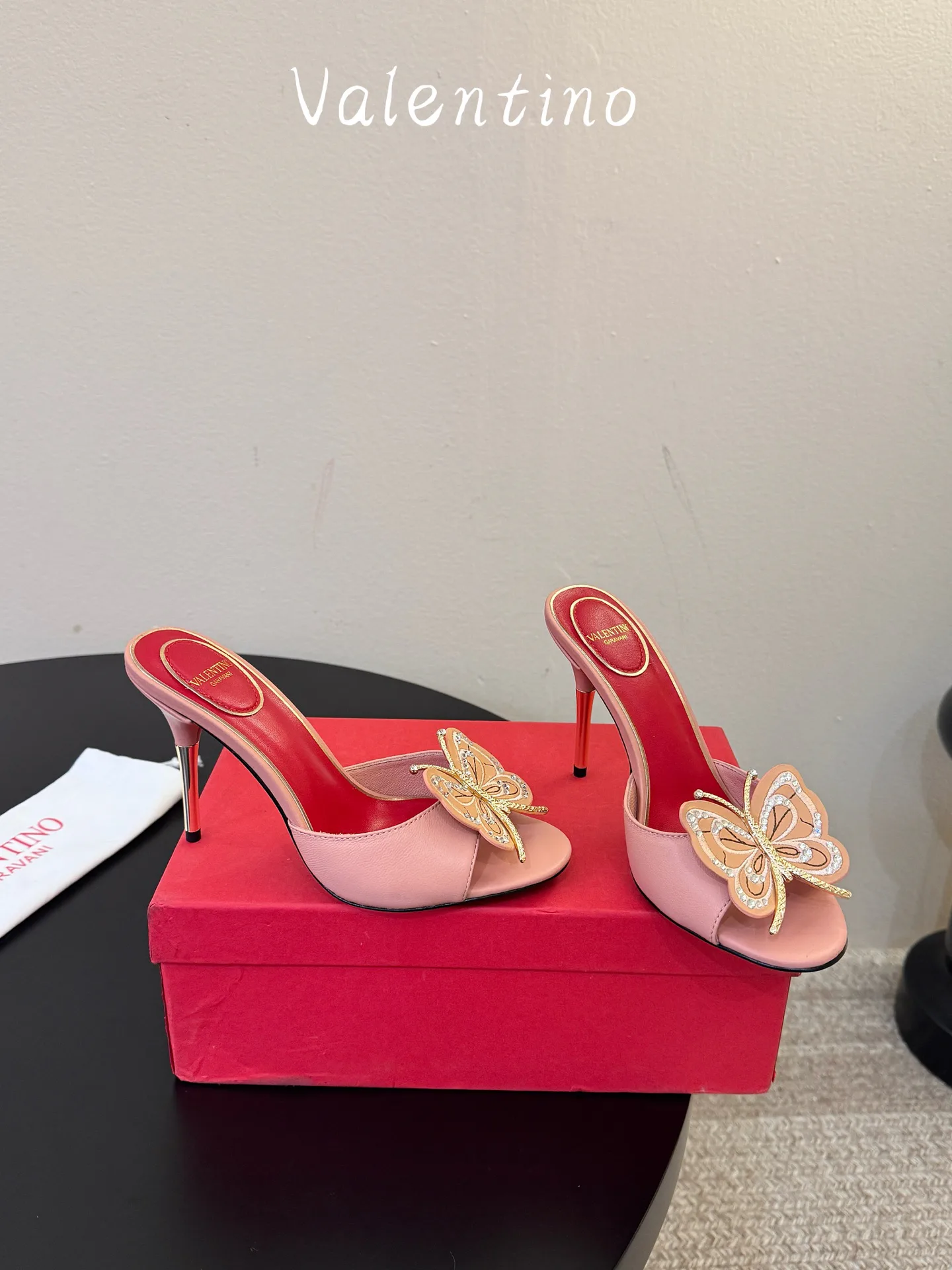 Босоножки Женские Valentino 17933484