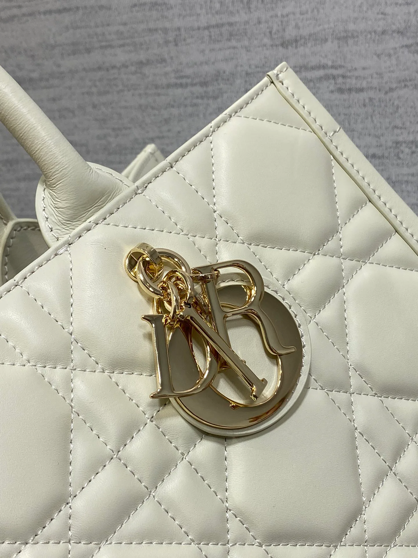Классические Сумки Женские Christian Dior 17601402