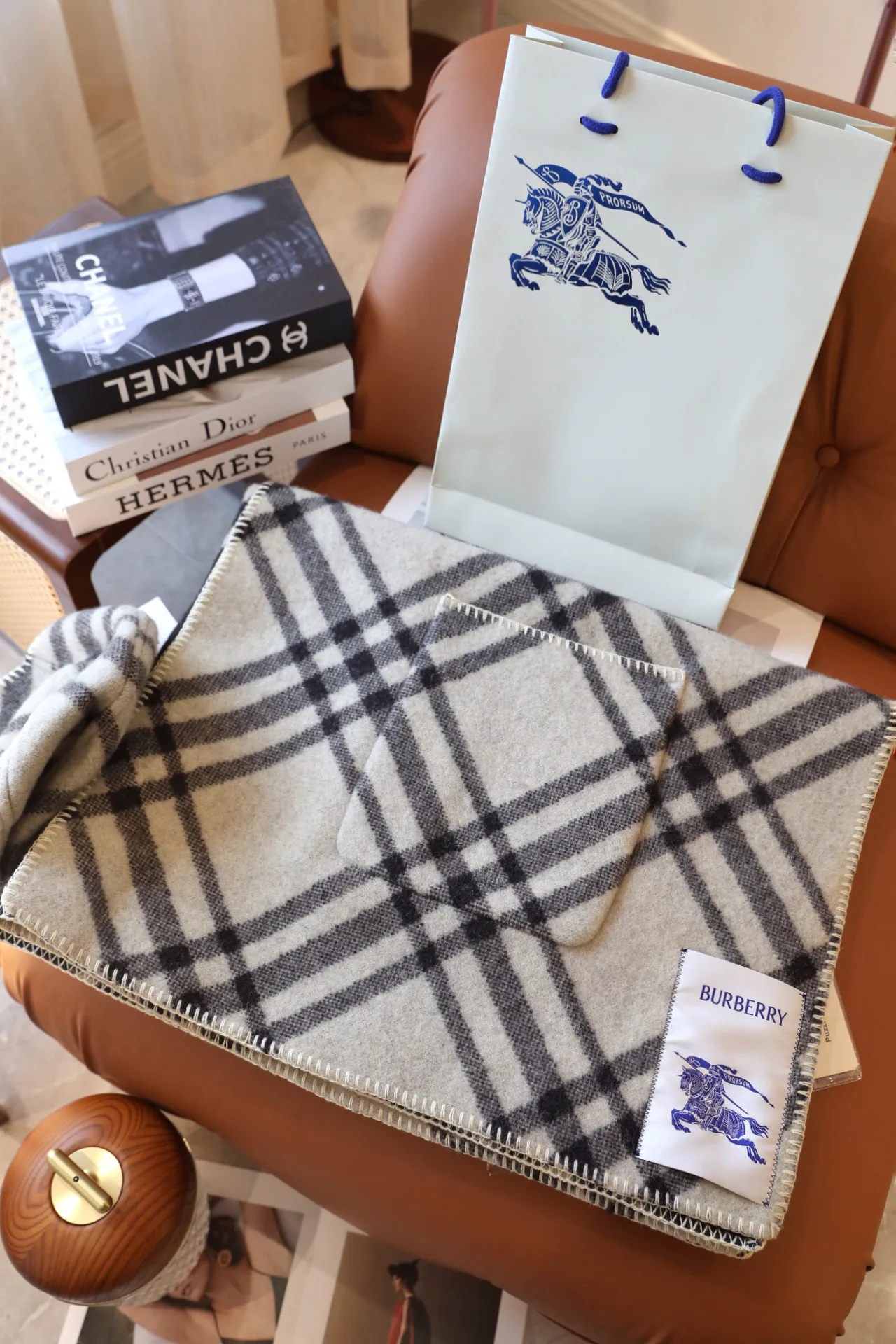 Шарфы Burberry 975812