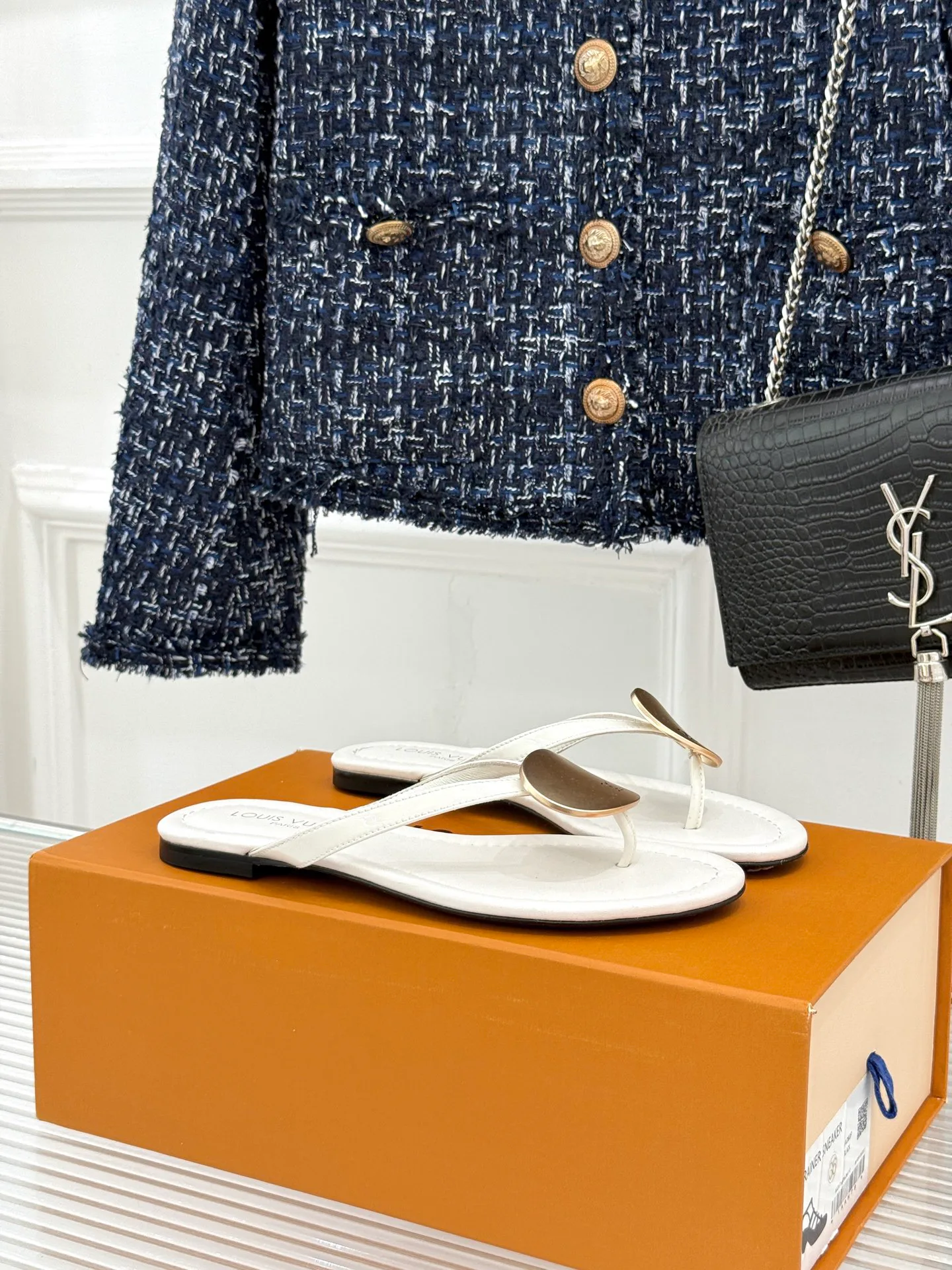 Шлепанцы Женские Louis Vuitton 17596990