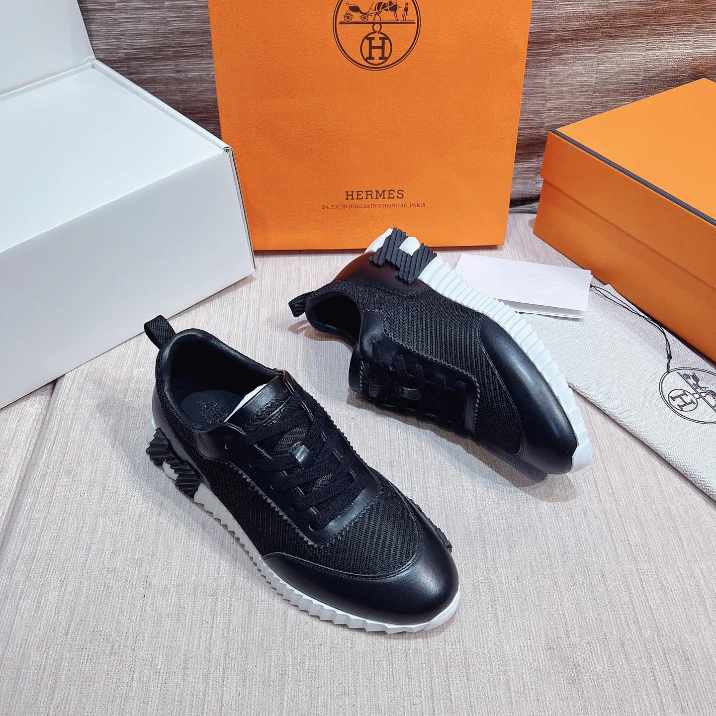 Кроссовки Женские Hermes 17749551