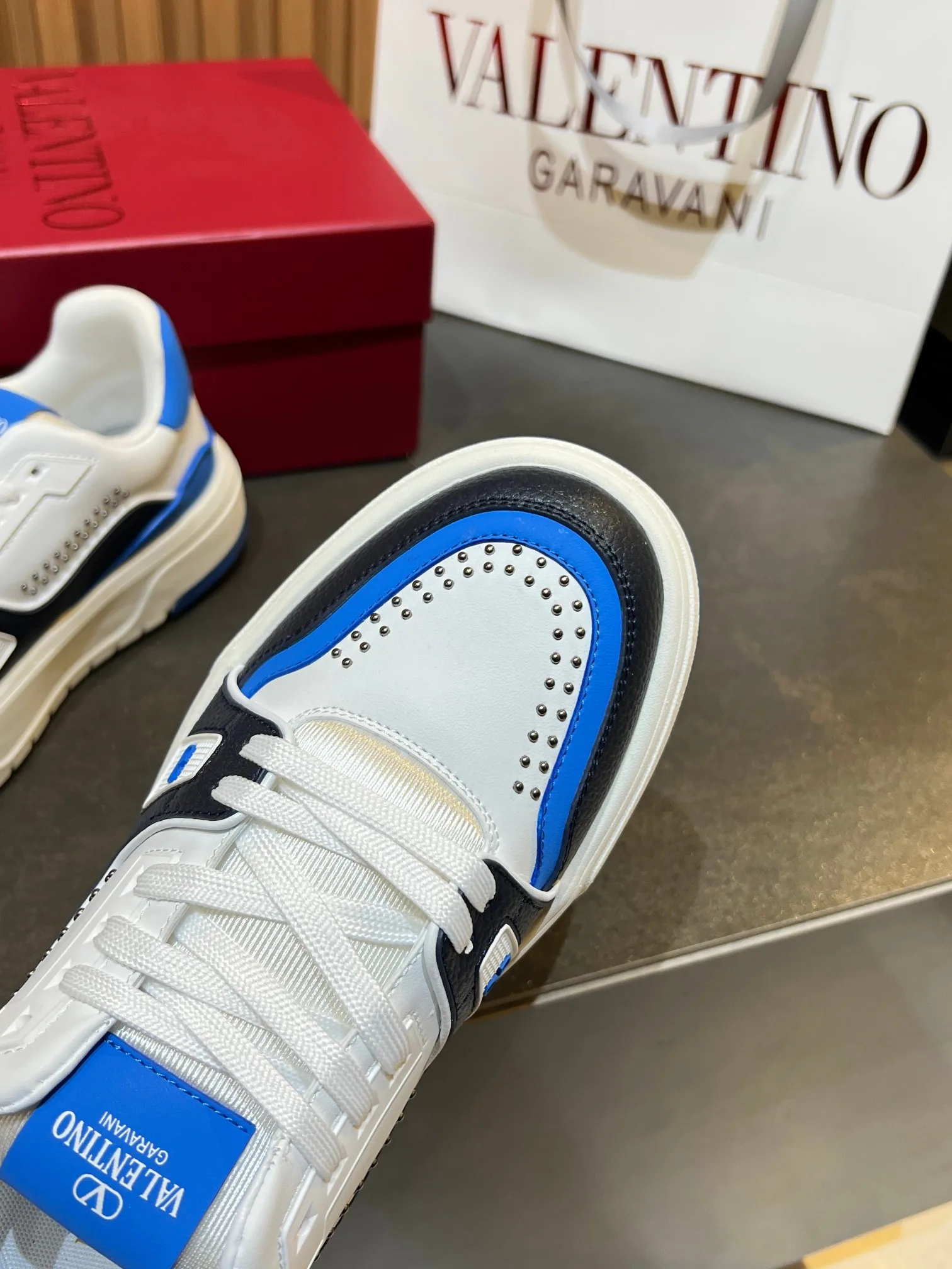 Кроссовки Женские Valentino 11575973