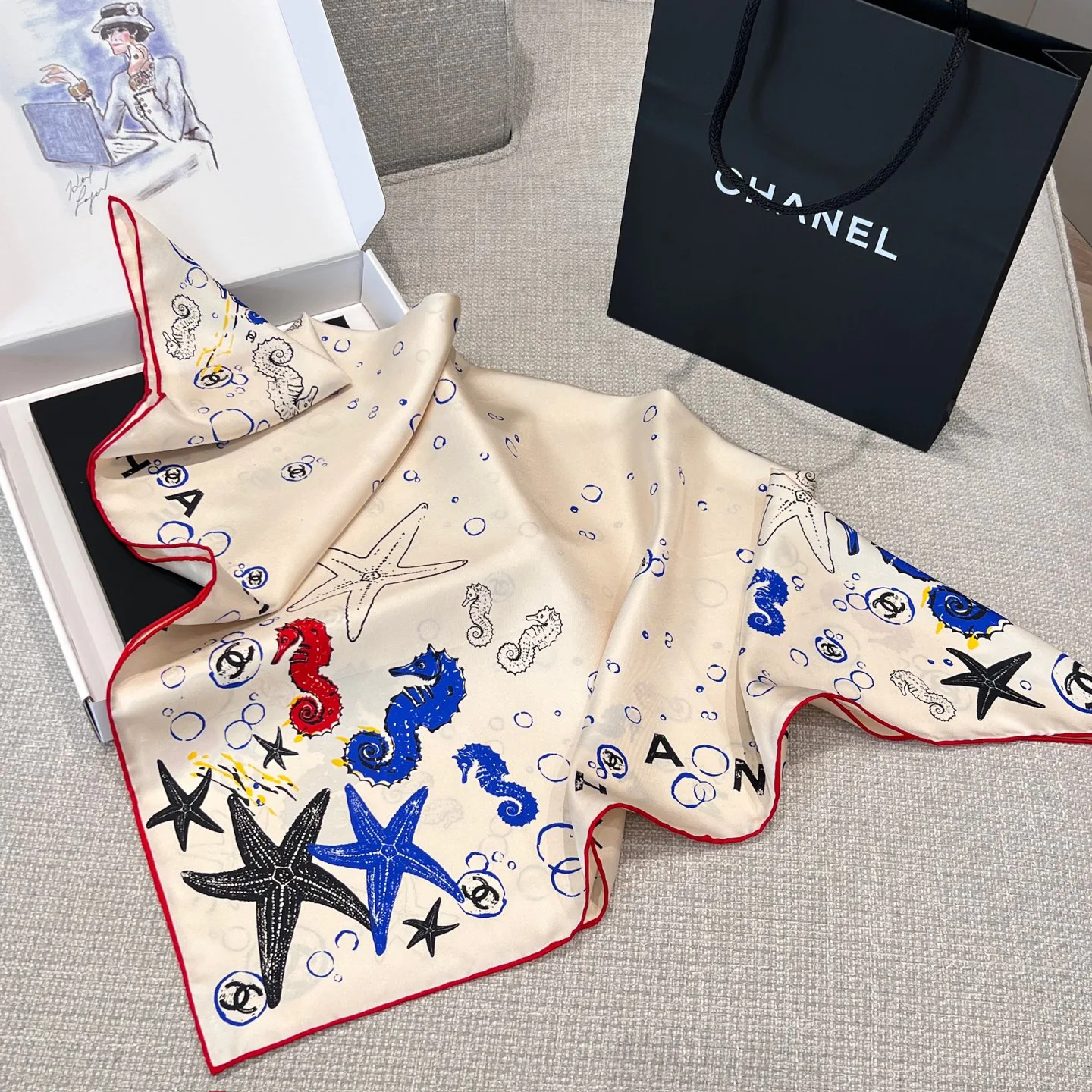 Платки Chanel 18525742
