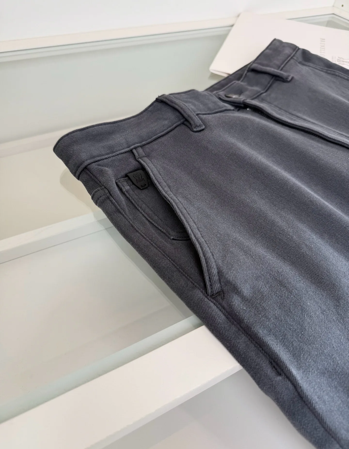 Джинсы Мужские Brunello Cucinelli 18244480