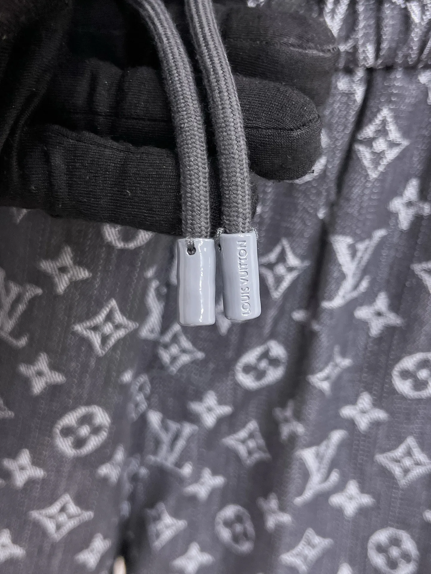 Шорты Мужские Louis Vuitton 13417571