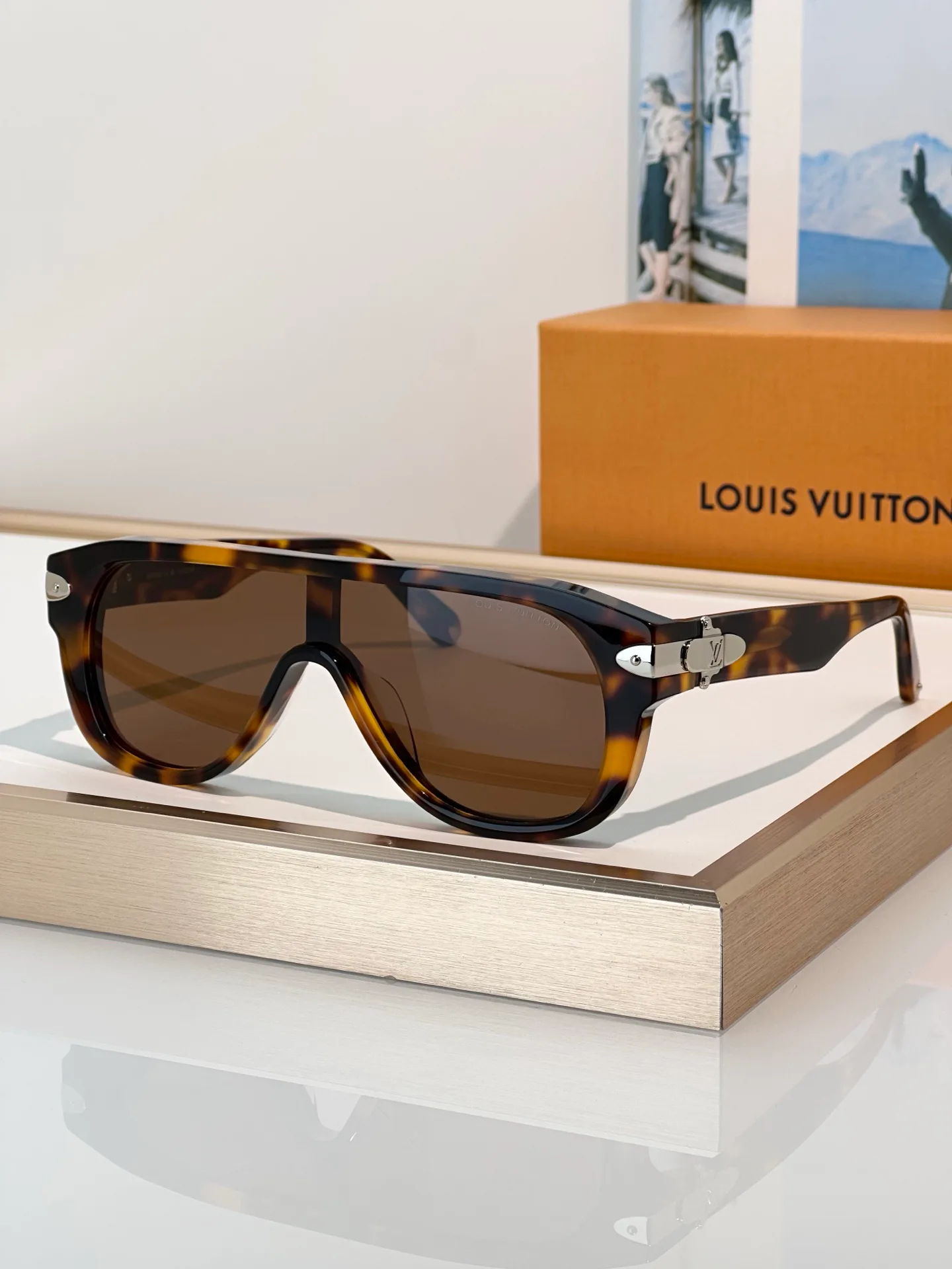 Очки Louis Vuitton 17565444