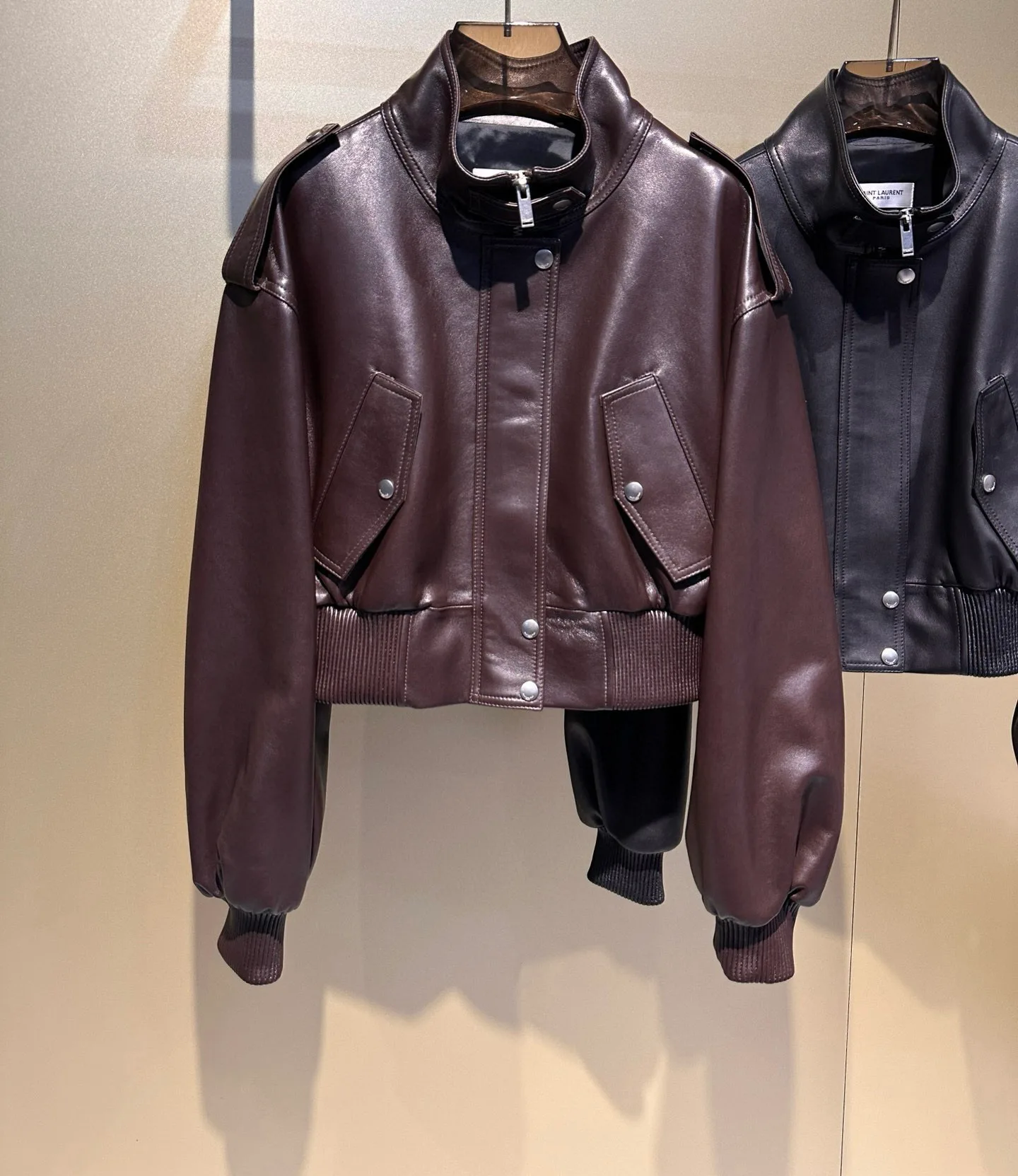 Кожаные Куртки И Дублёнки Женские Saint Laurent 857578