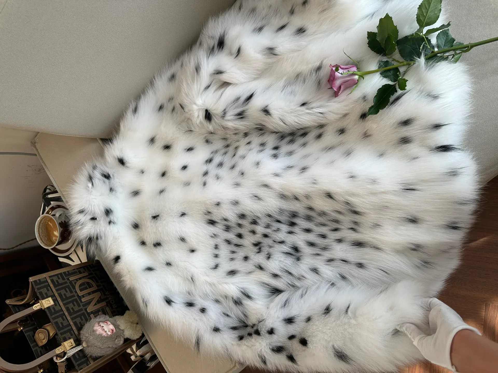 Шубы Женские Fendi 660918