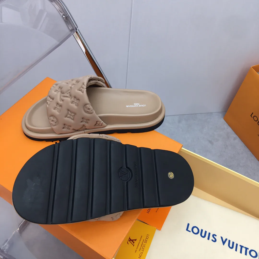 Шлепанцы Женские Louis Vuitton 26321