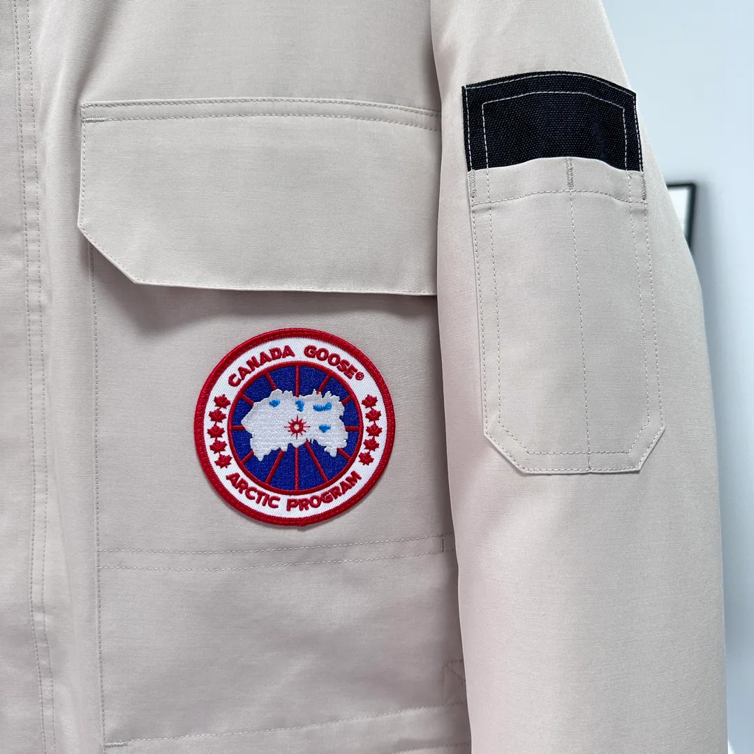 Куртки Женские Canada Goose 5648
