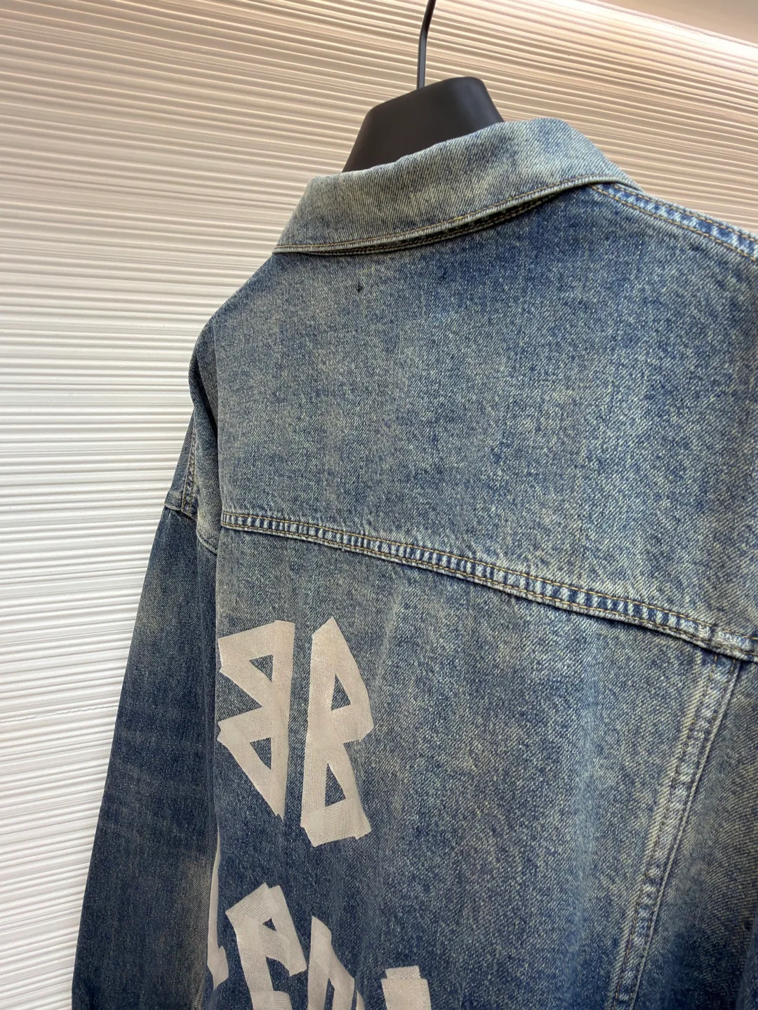 Куртки И Пуховики Мужские Balenciaga 10983753