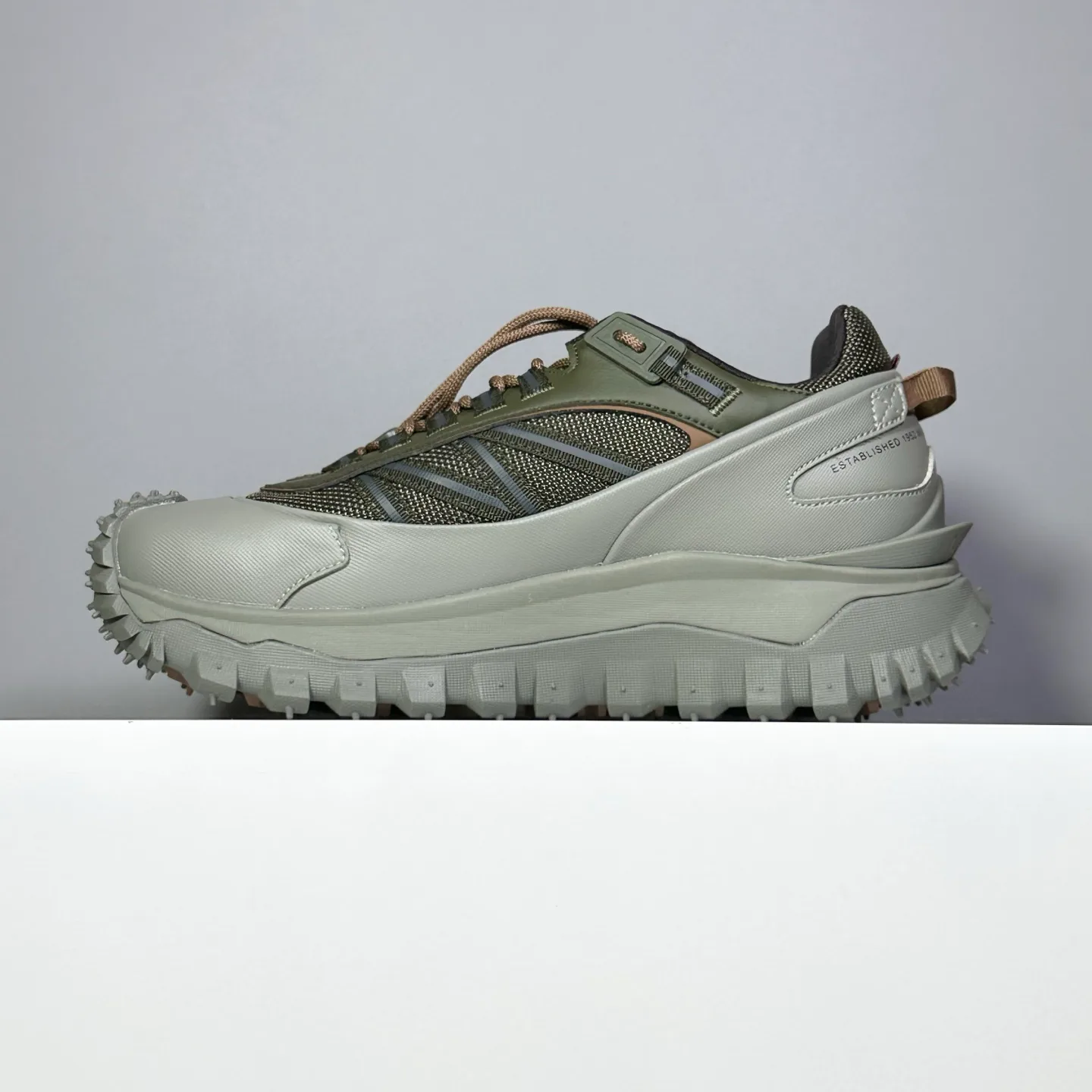 Кроссовки Женские Moncler 3566448