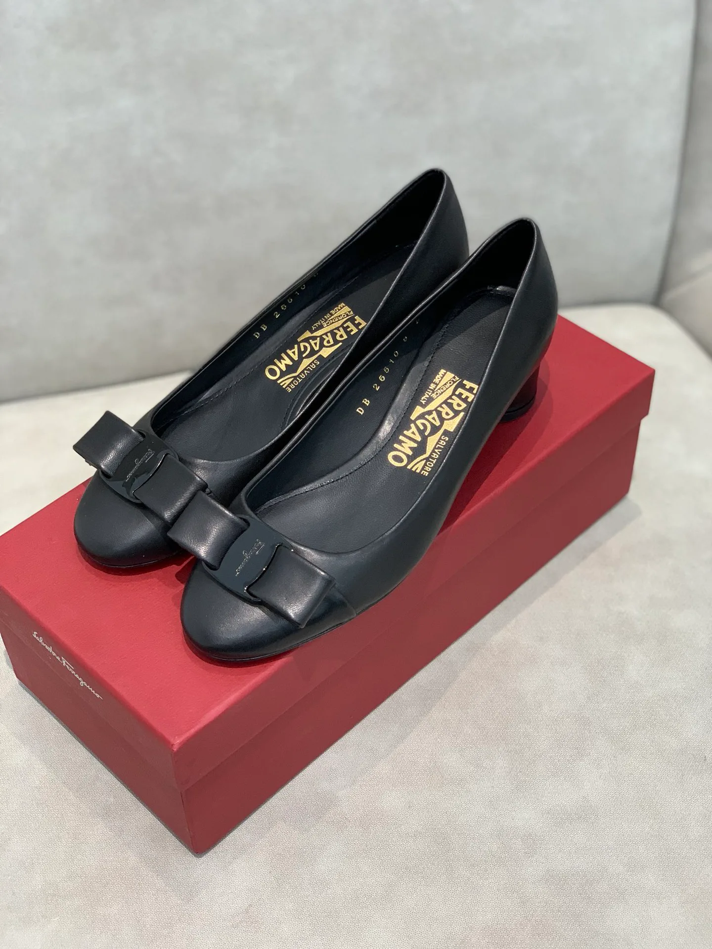Туфли Женские Salvatore Ferragamo 11675495