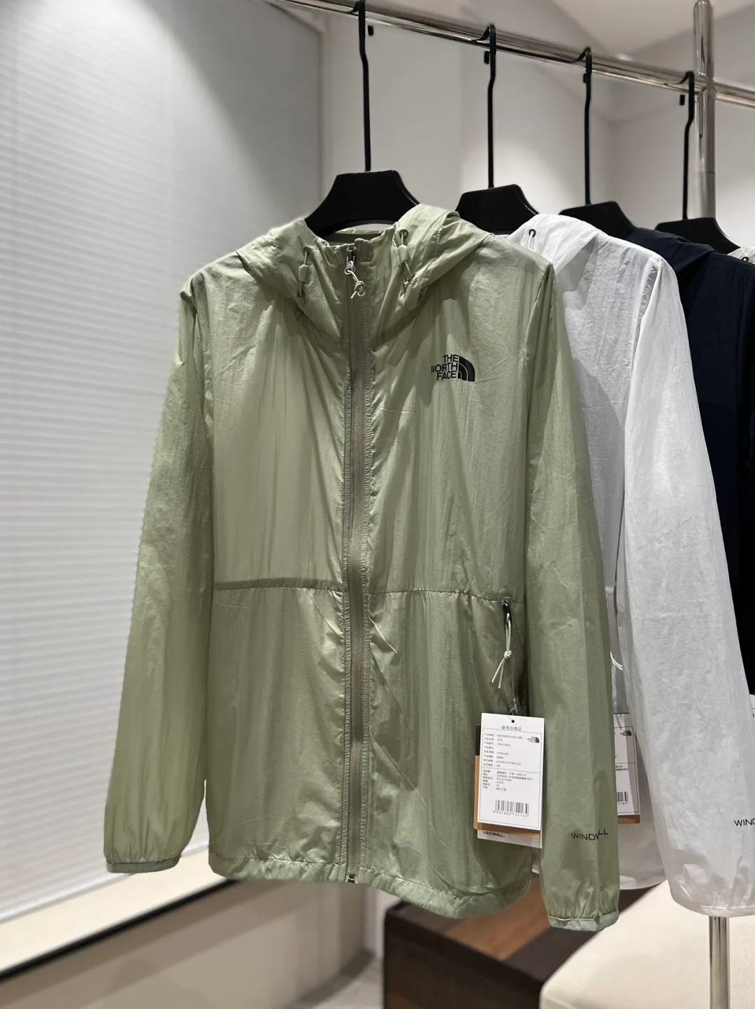 Куртки И Пуховики Женские The North Face 17235476