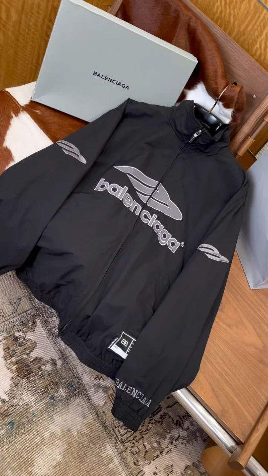 Куртки И Пуховики Мужские Balenciaga 10216573