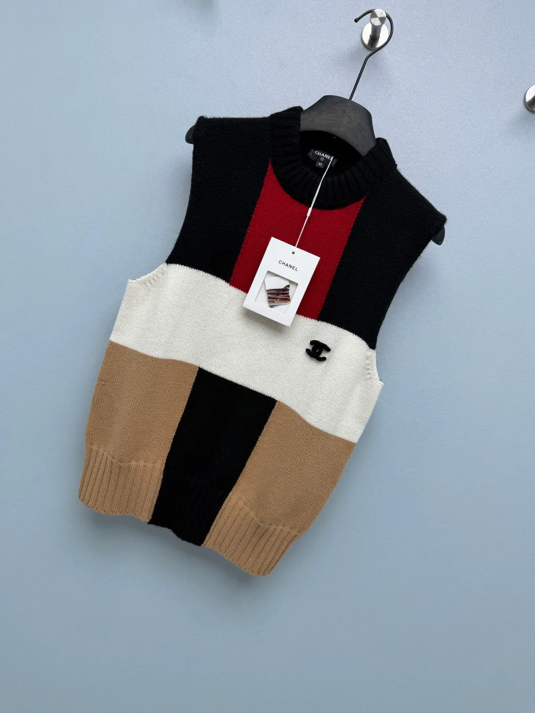 Жилеты Женские Chanel 18362818