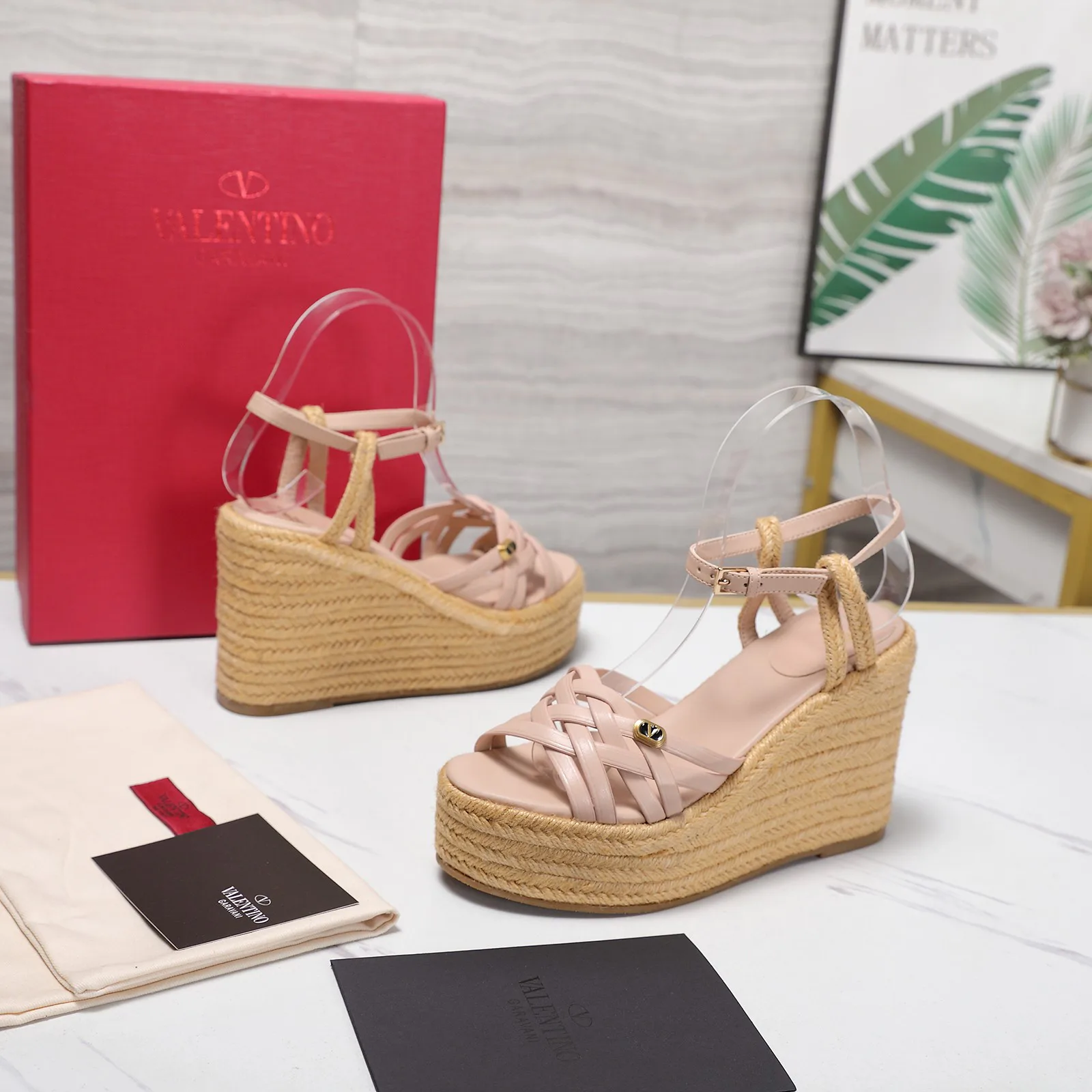 Босоножки Женские Valentino 18346928