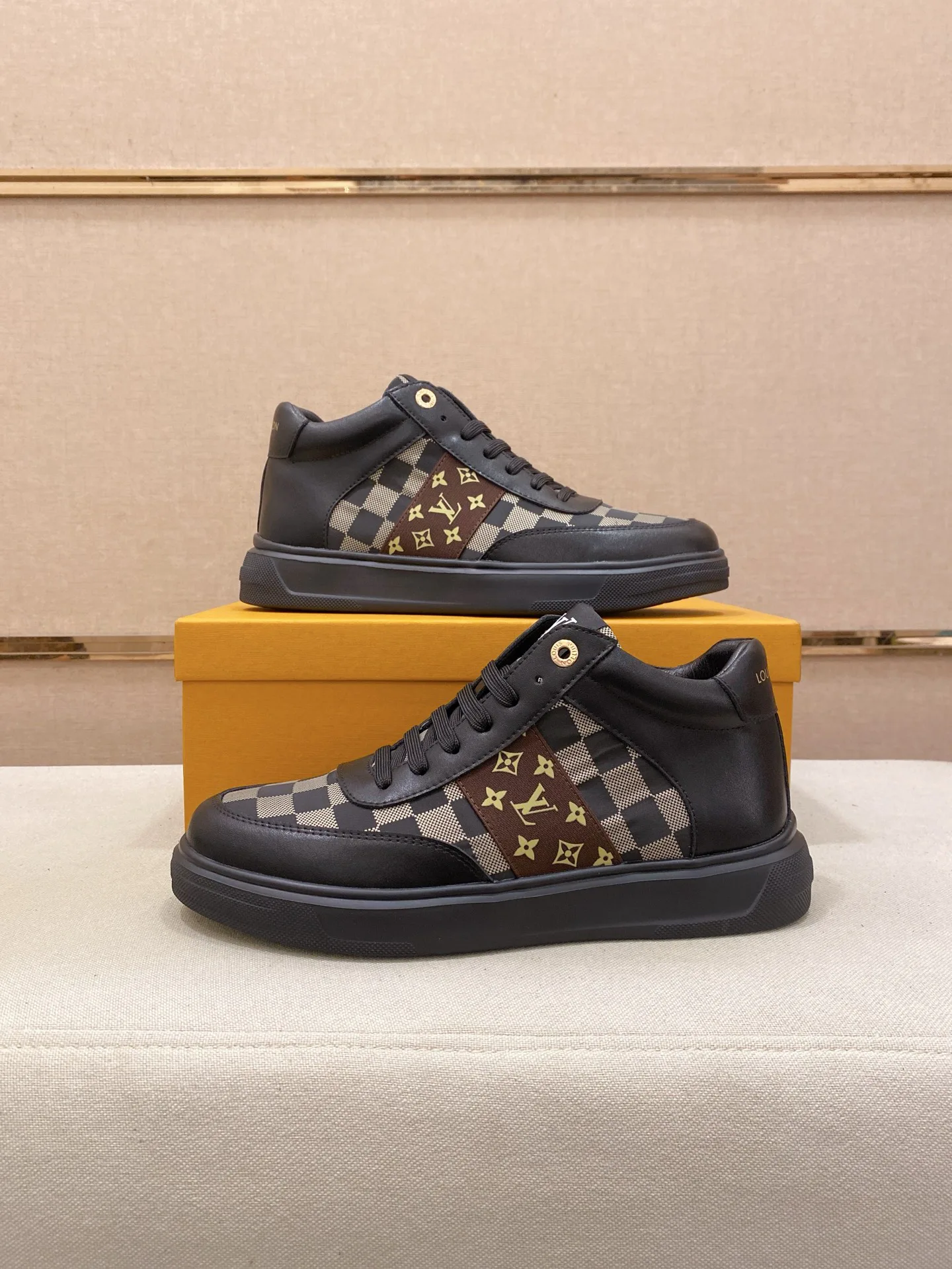 Кроссовки Мужские Louis Vuitton 1132337