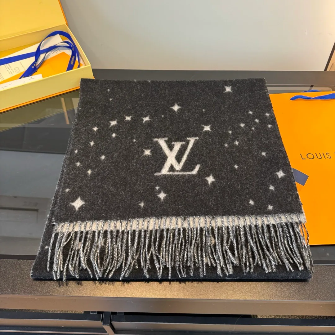 Шарфы Louis Vuitton 463700
