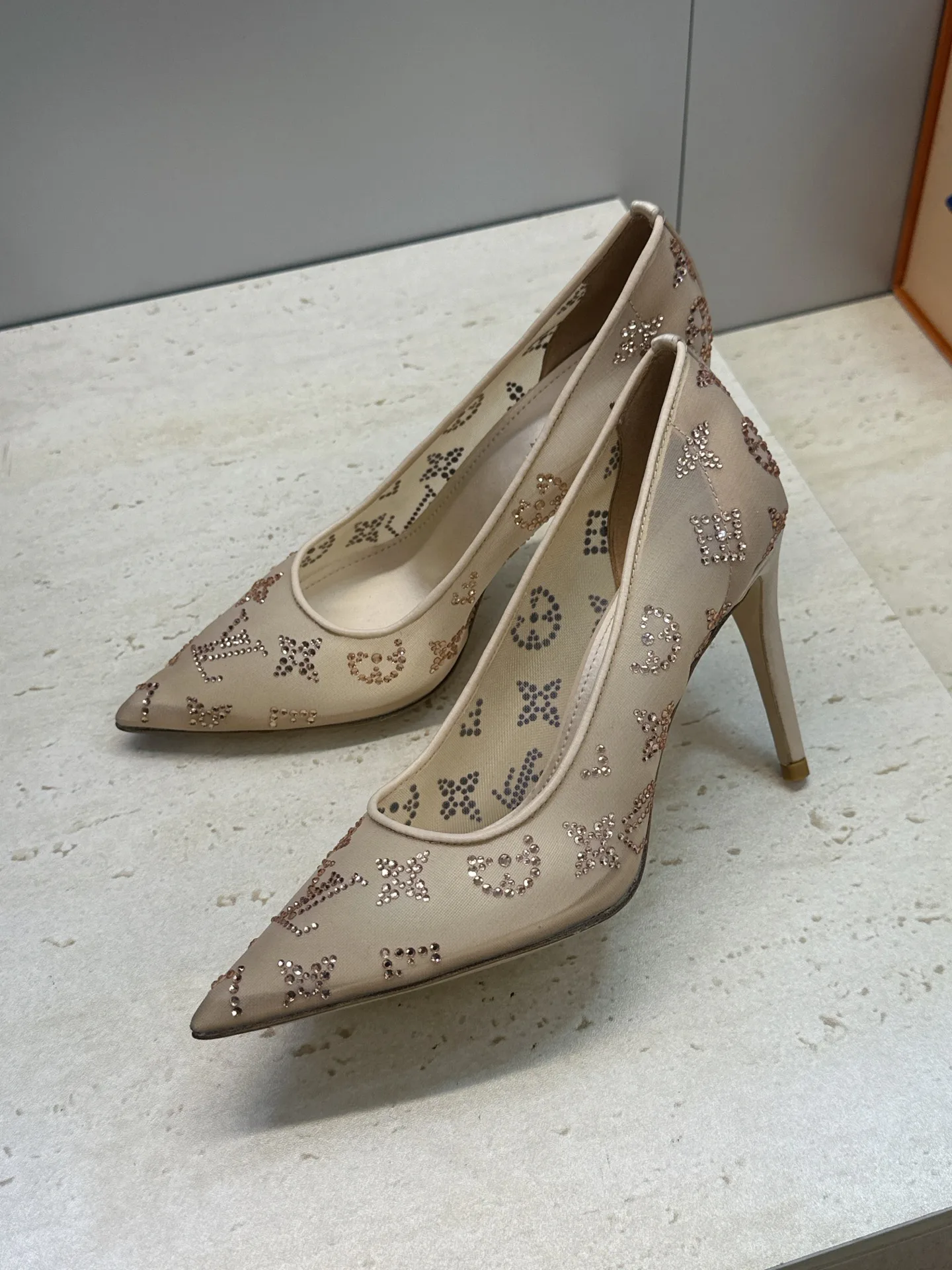 Туфли Женские Louis Vuitton 13346485