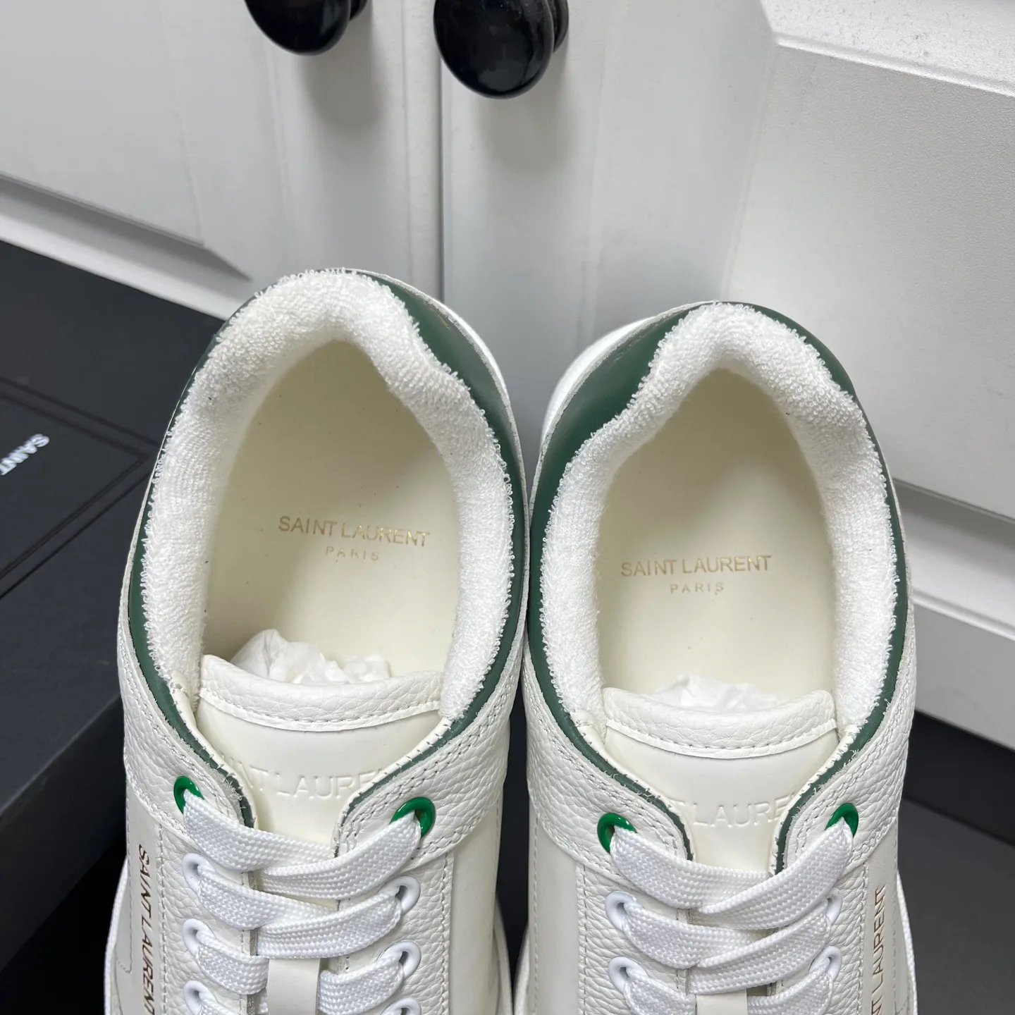 Кроссовки Женские Saint Laurent 17636686