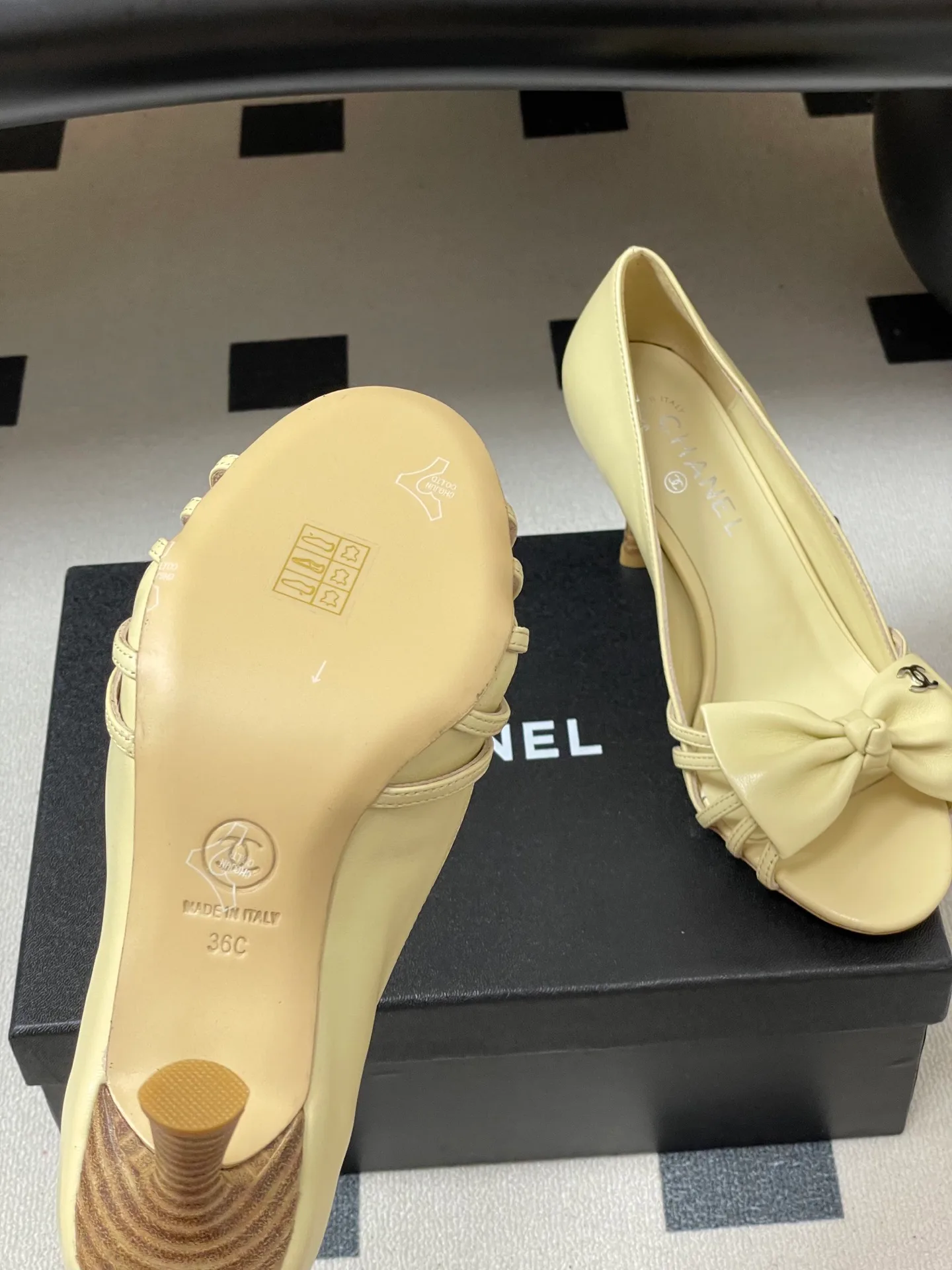 Босоножки Женские Chanel 13226166