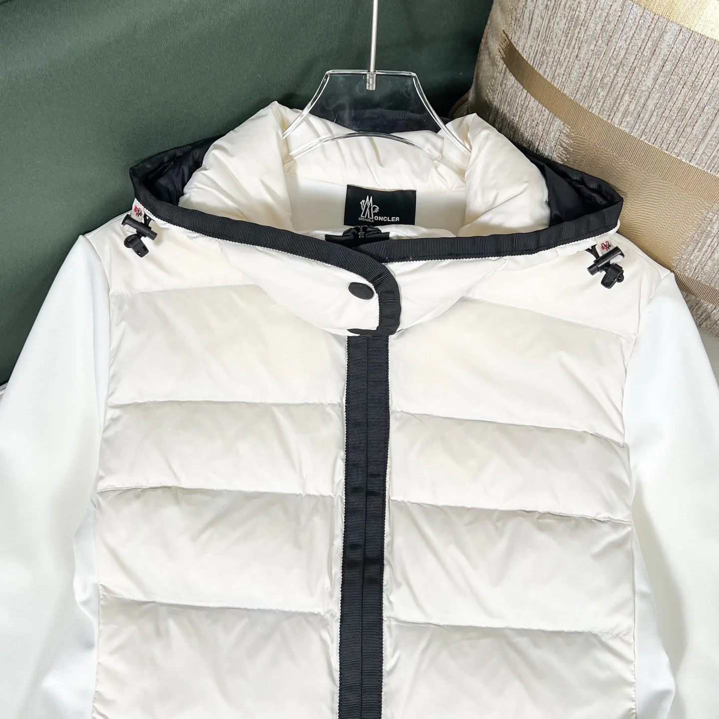 Куртки И Пуховики Женские Moncler 19225032