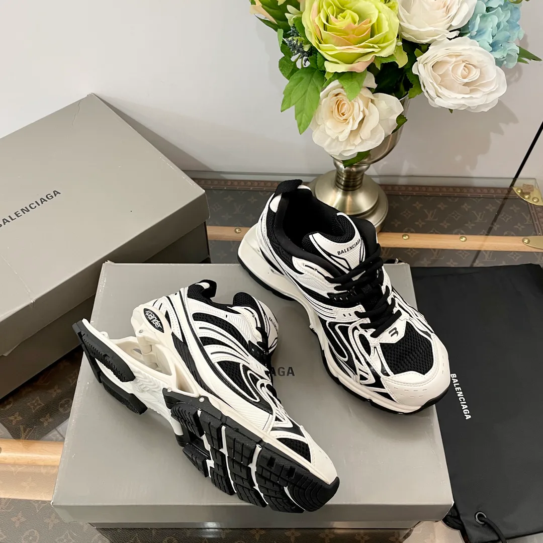 Кроссовки Женские Balenciaga 12656252